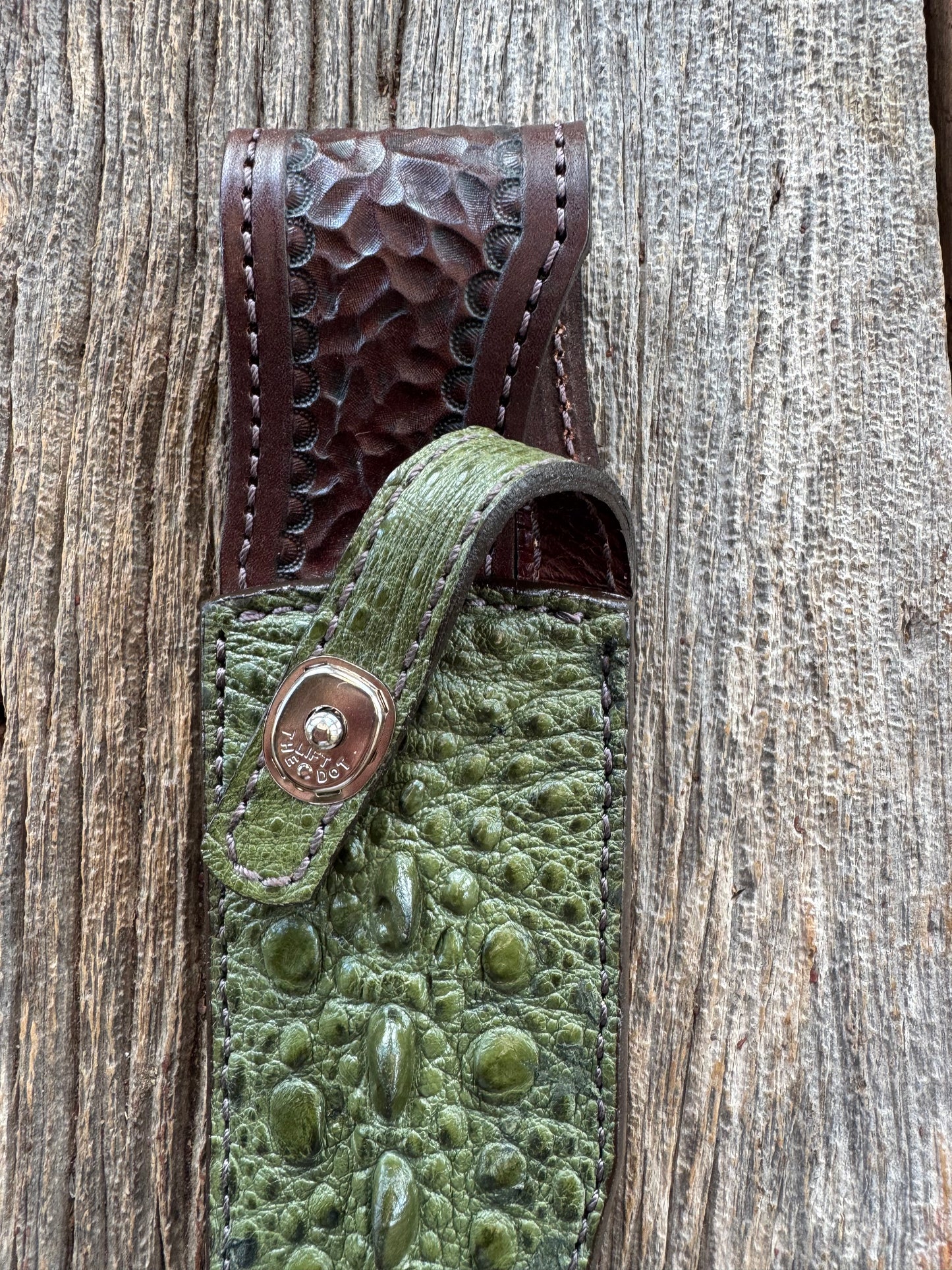 Randall Model 12-8 “Big Bear” Sheath in Exotic Green Snapping Turtle by Treeman. Spiked Dragon tail portion of the turtle.