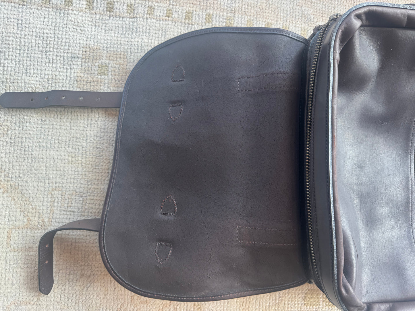 Nice Filson Sierra Weatherproof Leather Rolling Carry-On Bag Luggage 11070439