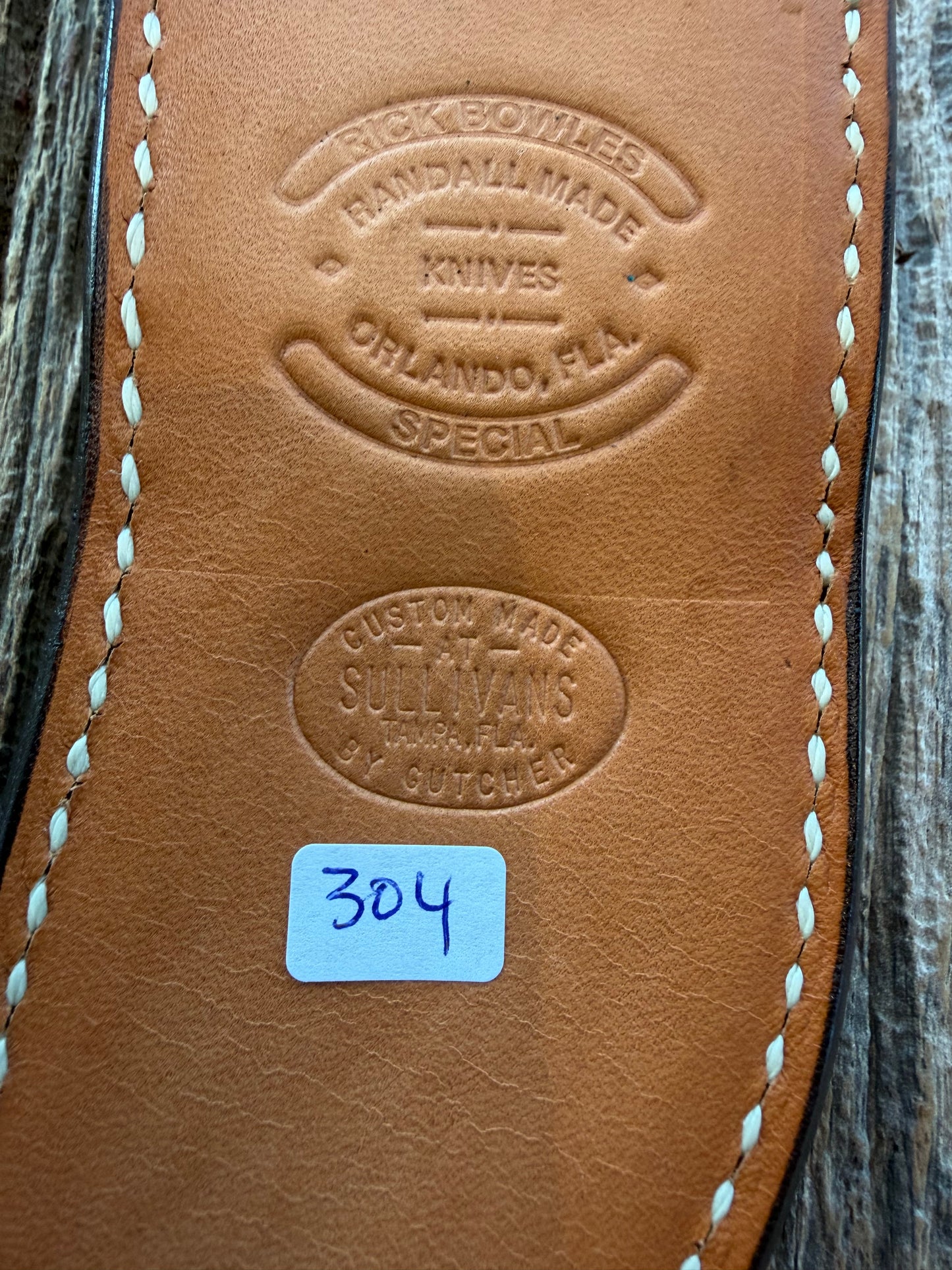 NOTE : Item is part of my personal Collection. Adding to cart will not result in sale. Rare Randall Sullivans by Gutcher Exotic Rattlesnake Knife Sheath for a Bowles Special. Randall Snap and Beautiful Diamond inlay pattern.