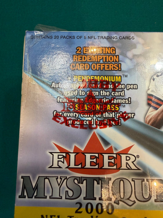 2000 Fleer Mystique Football Factory Sealed Hobby Box Brady RC 20 packs per box.