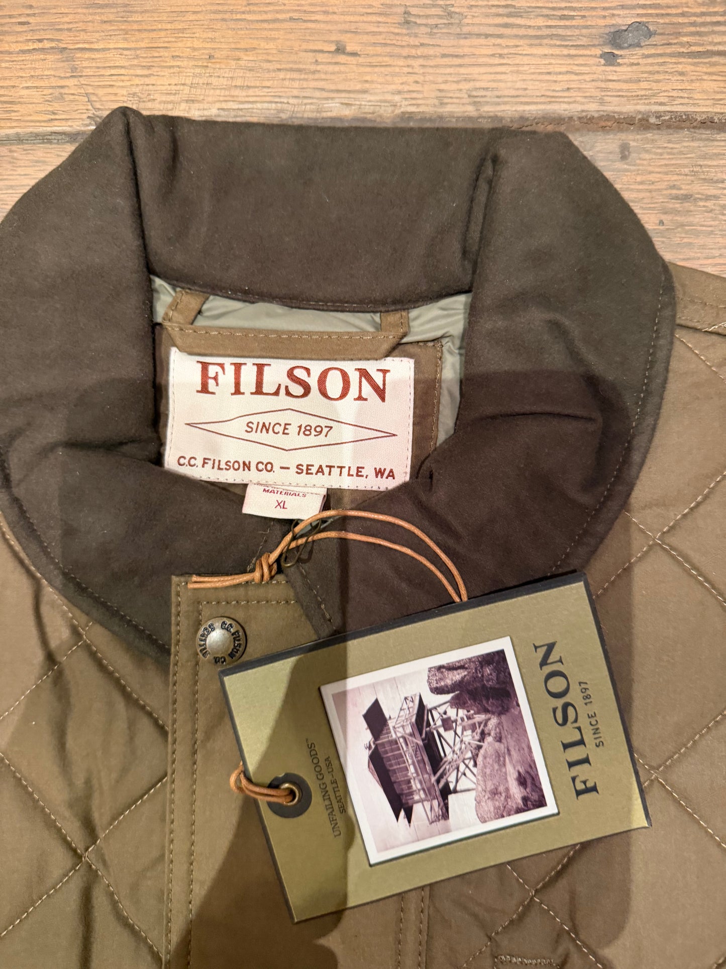 Filson Quilted Mile Marker Jacket NWT Vintage 11010773 Marsh Olive Extra Large Made in the USA