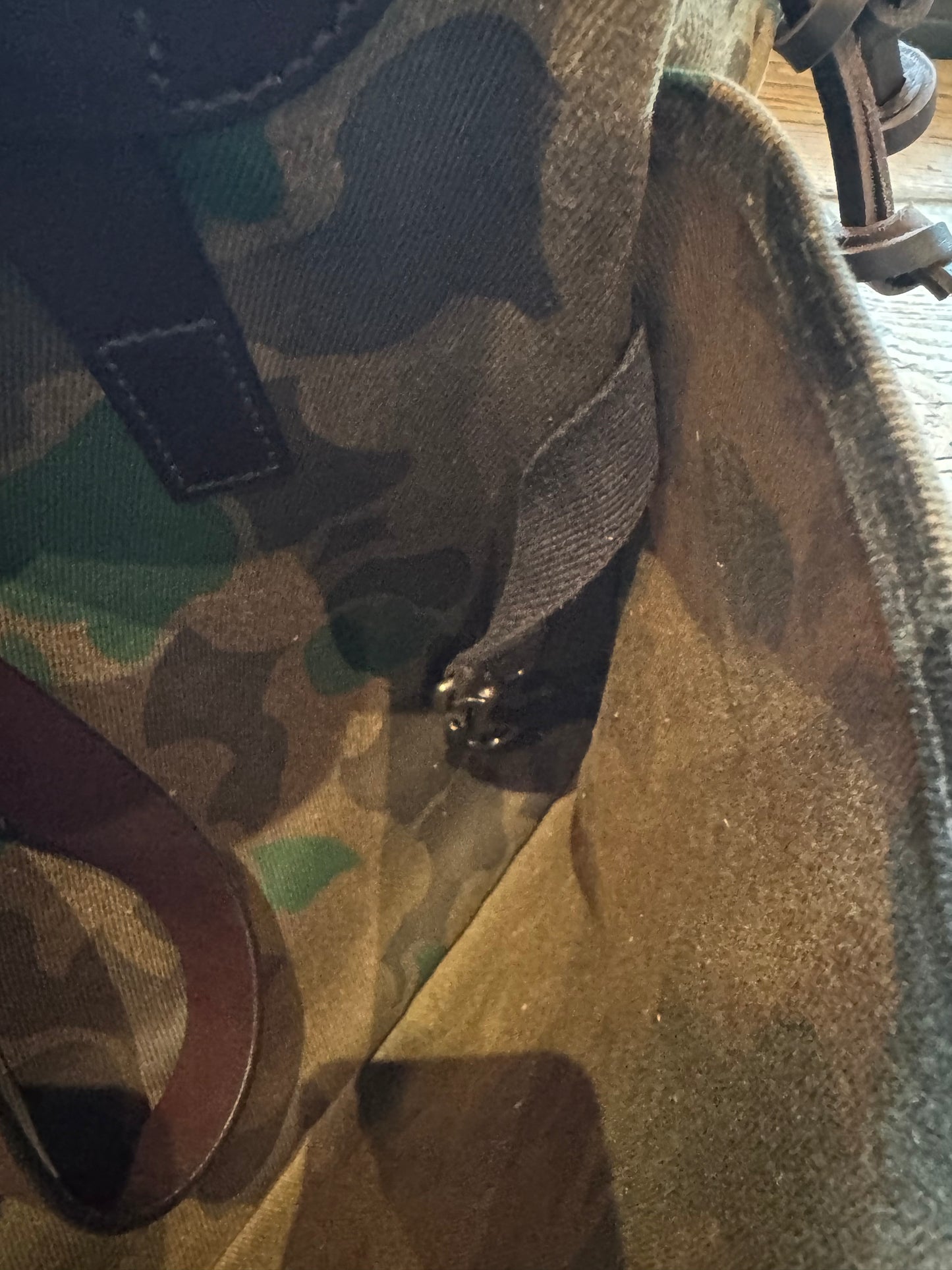 Filson Limited Edition NWT Wax Shrub Camo Rugged Twill Zippered Tote with clip # 20226931