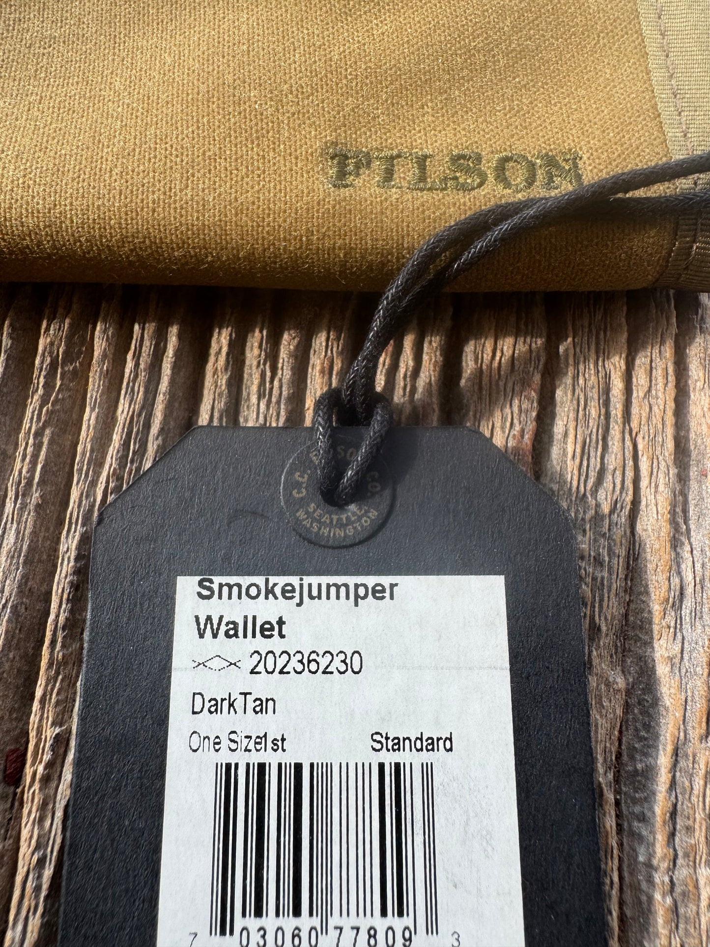 New with Tags Filson Smokejumper Tin Wallet OG Dark Tan # 20236230