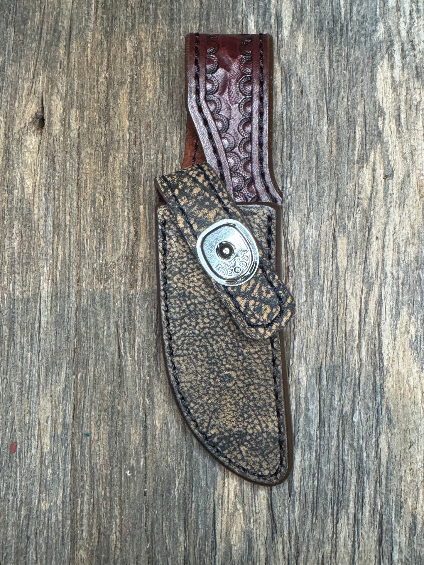 Randall Model 21 Sheath in Exotic Brown Giraffe from Treeman.