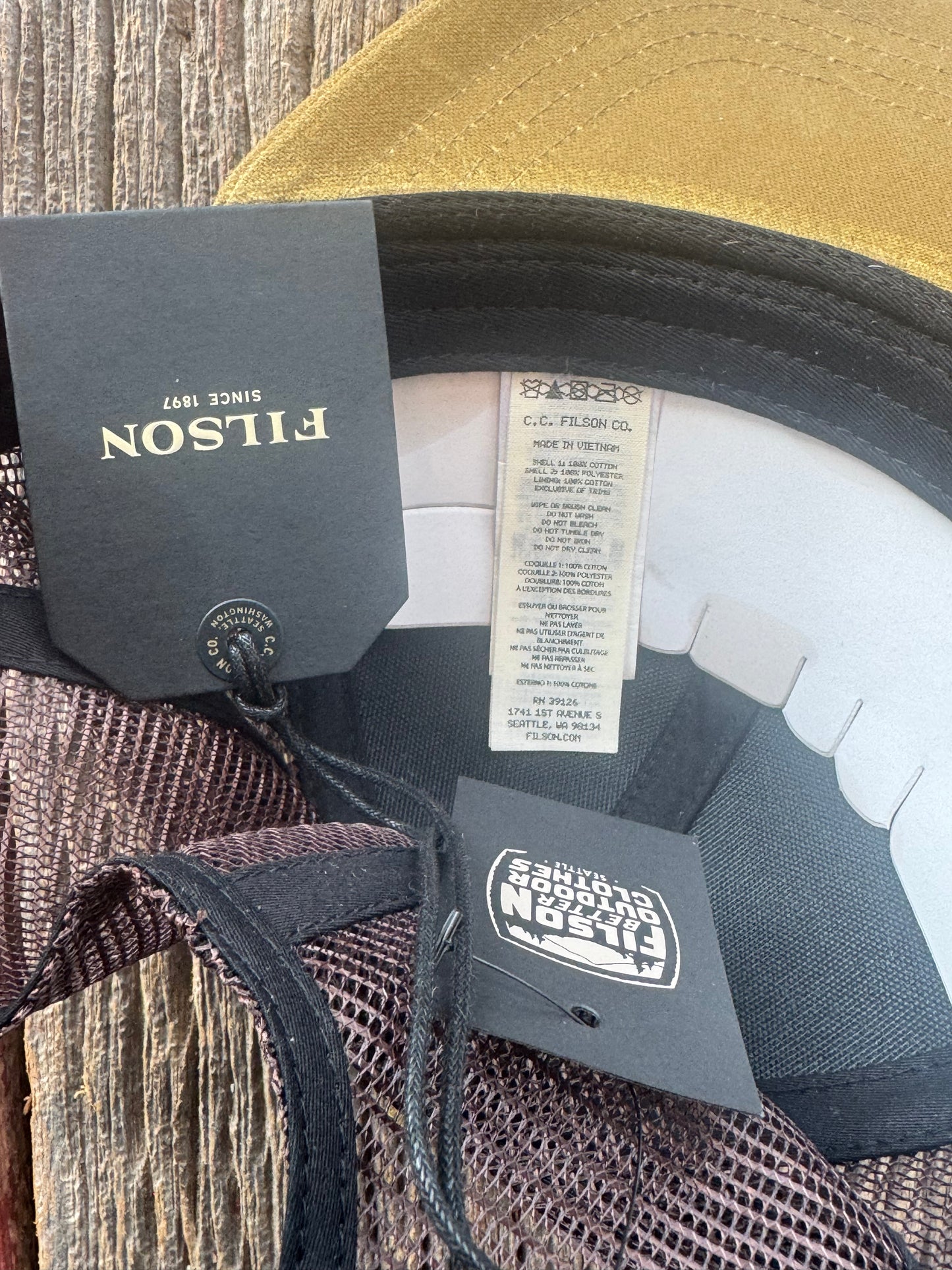 Filson Logger Mesh Cap Oil Finish Tin Dark Tan Hat New with Tags # 11070237