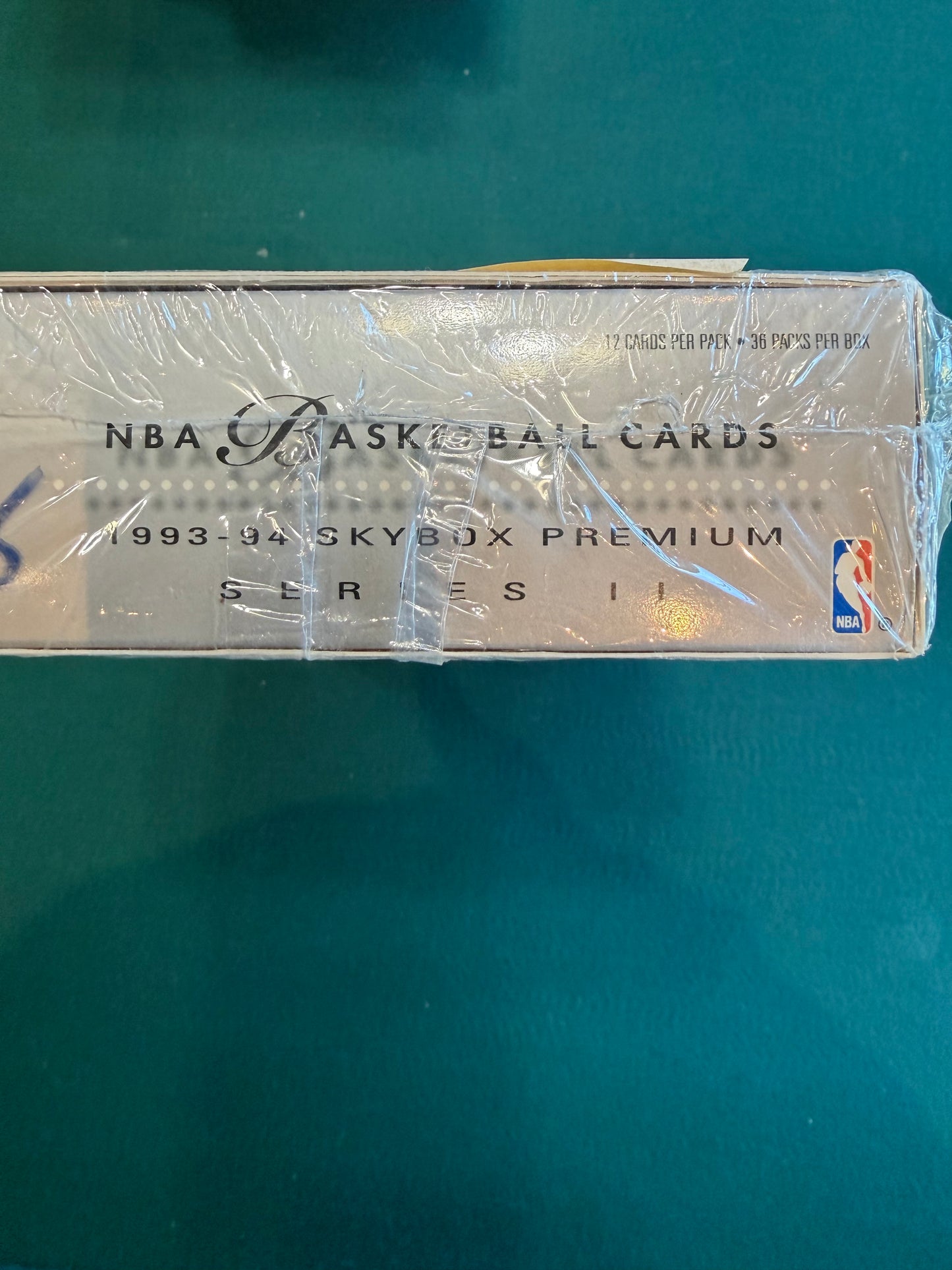 1993-94 SKYBOX PREMIUM SERIES II 2 NBA BASKETBALL BOX NEW SEALED