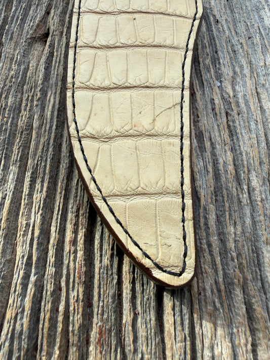 New Randall Model 12-8 Big Bear Sheath in Exotic Ivory Matte Crocodile from Treeman with a black Canteen snap. Killer sheath.