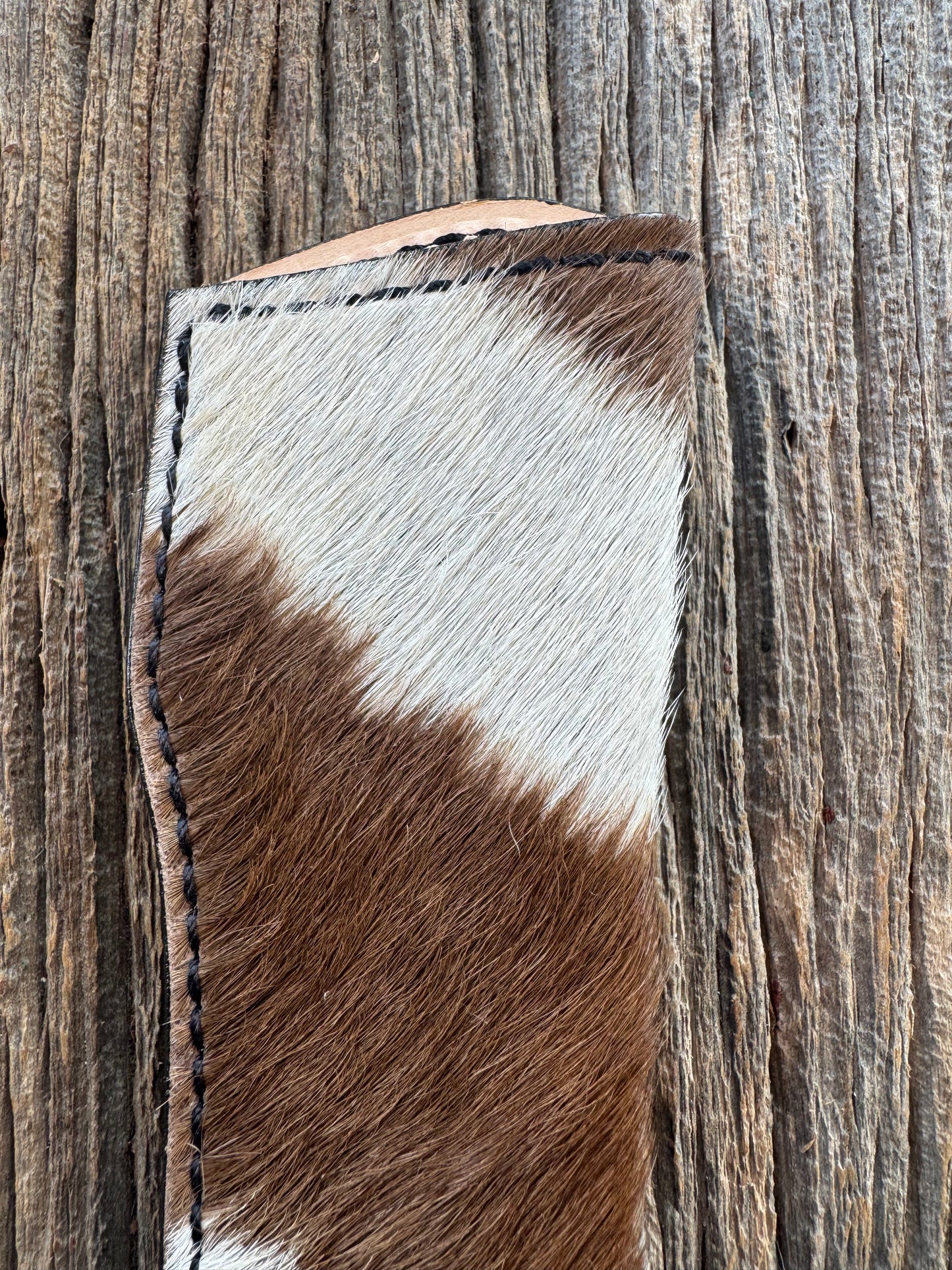 Randall Model 26 Sheath in Exotic Brown and White Zebra Throat style from Treeman.