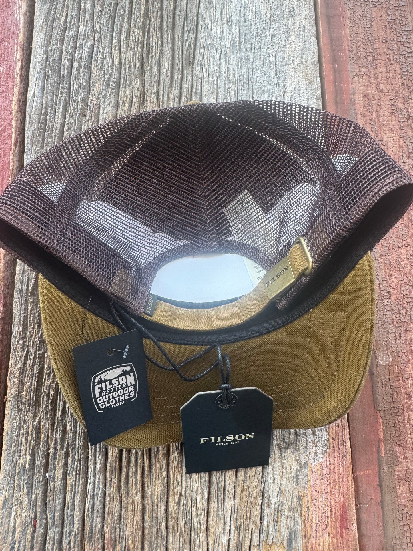 Filson Logger Mesh Cap Oil Finish Tin Dark Tan Hat New with Tags # 11070237