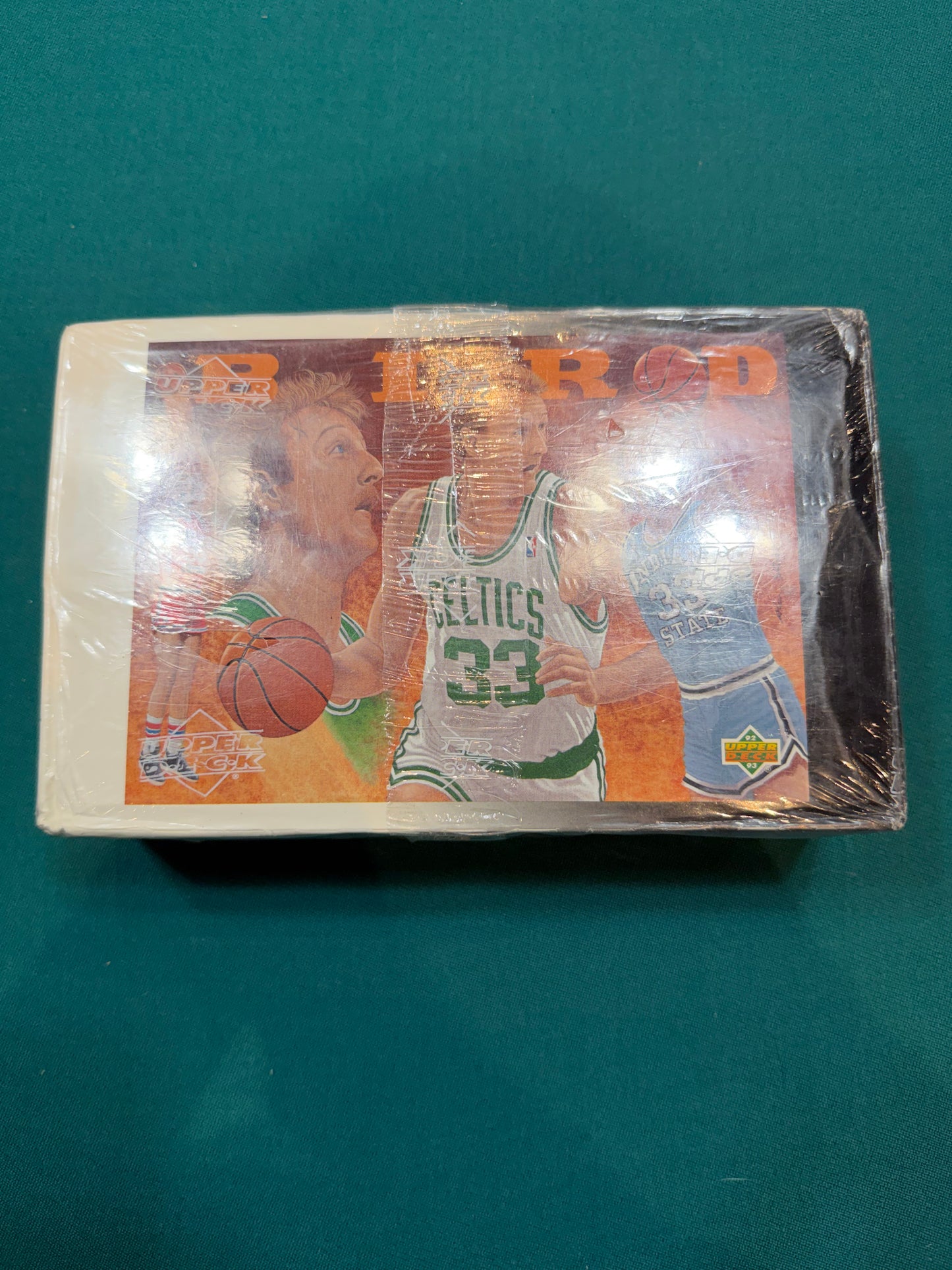 1992/93 Upperdeck Basketball Hobby Box High Series (36) packs per box. Factory Sealed!