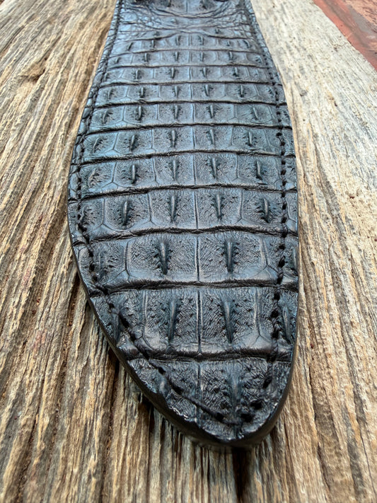 New Randall Model 12-11 Large Sasquatch Sheath in Exotic Black Matte Crocodile (Hornback and Skull) from Treeman with the newest Black Canteen snap. Killer sheath.