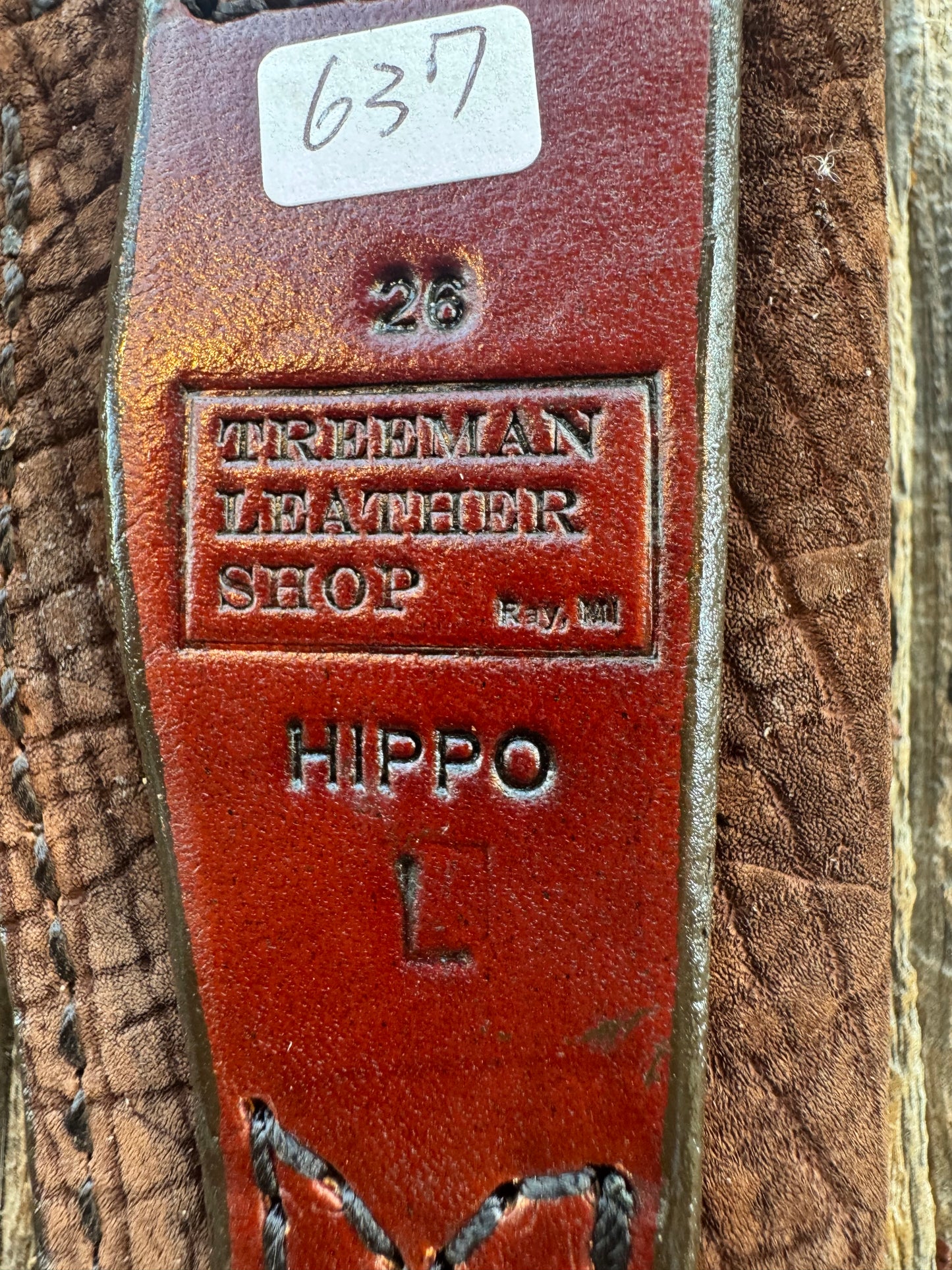 Randall Model 26 Sheath in Exotic Chocolate Hippo Throat style from Treeman. This is a left hand sheath.