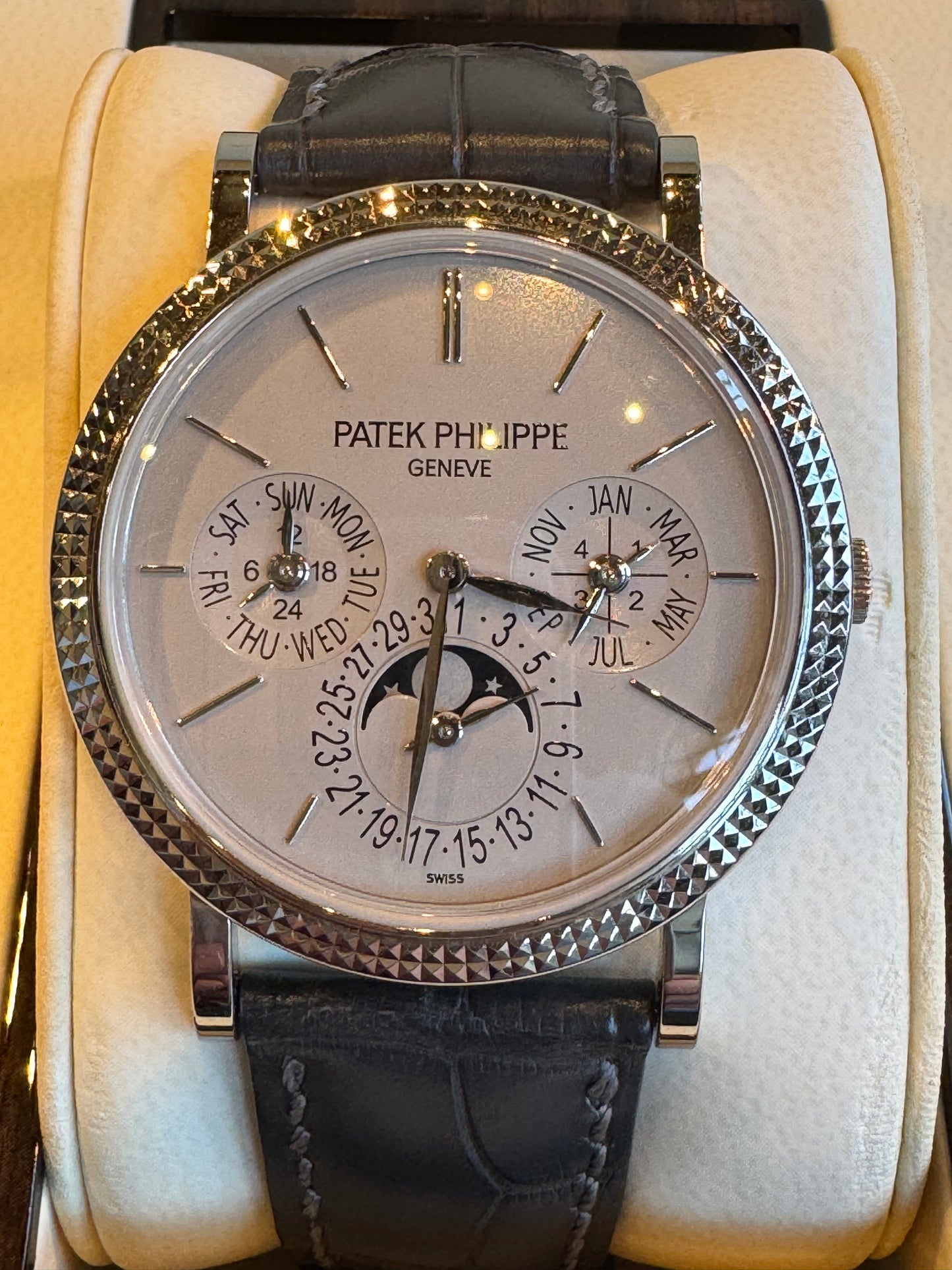 Patek Philippe Perpetual Calendar Grand Complications Perpetual Calendar 5139G-001 Matte Grey Strap like new.