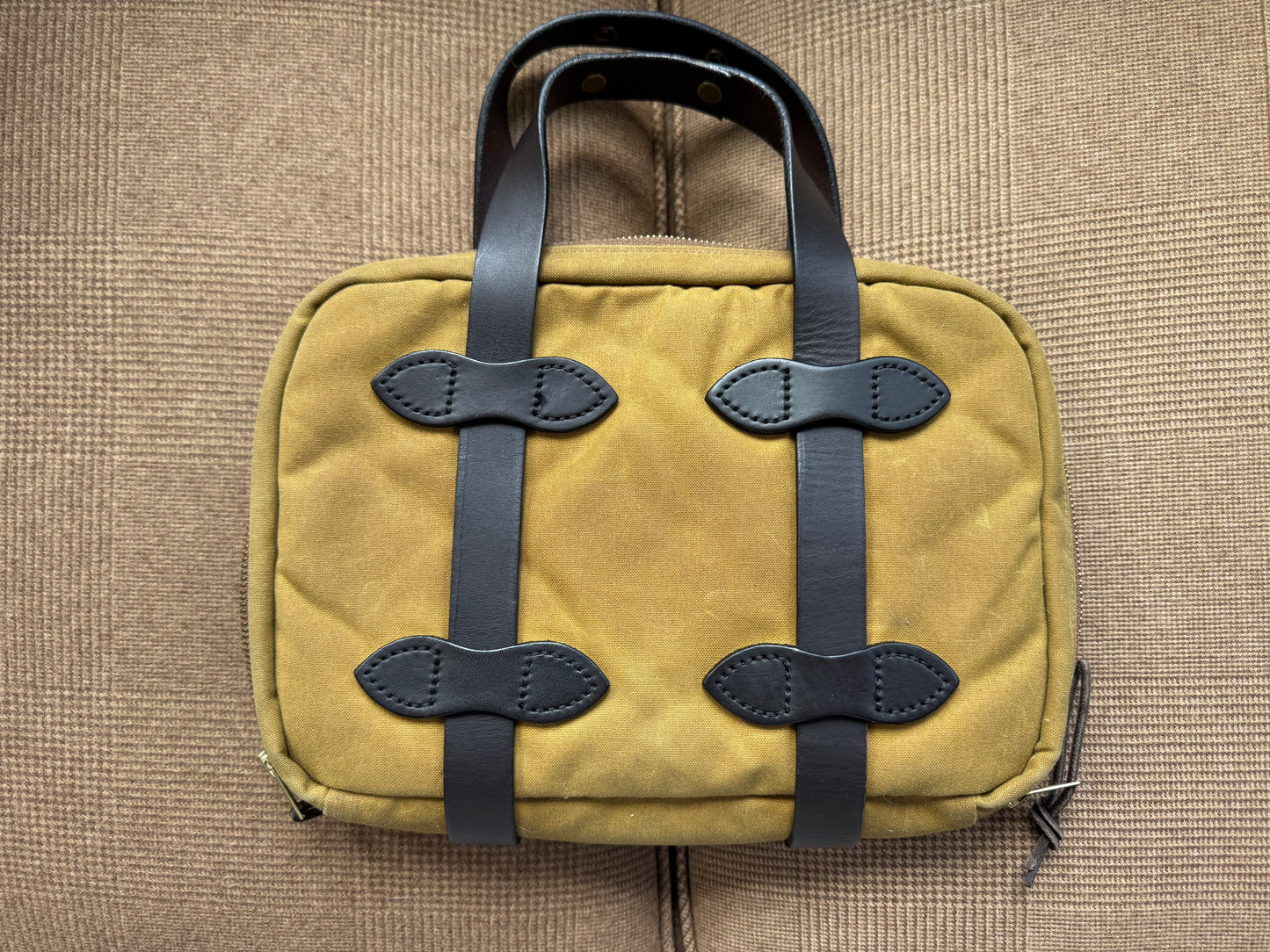 Very Rare Filson Filson 70058 - Tin Cloth Grip or Pistol Case Made in USA