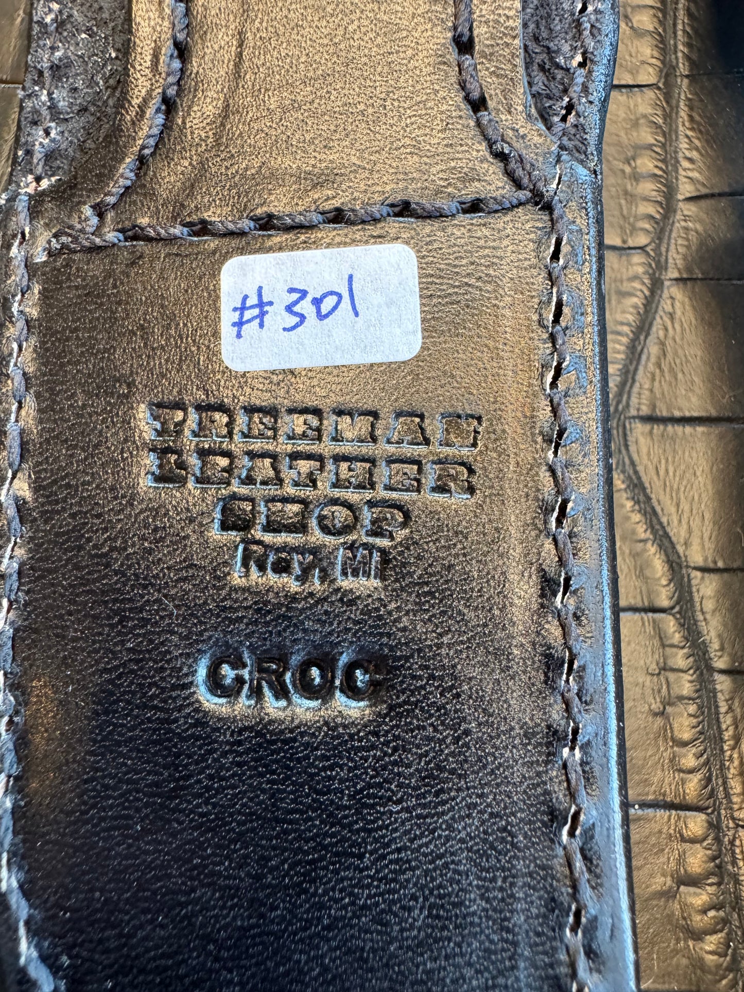 Randall Cattleman Model Sheath in Exotic White Hornback Crocodile Skin from Treeman. Sheath only