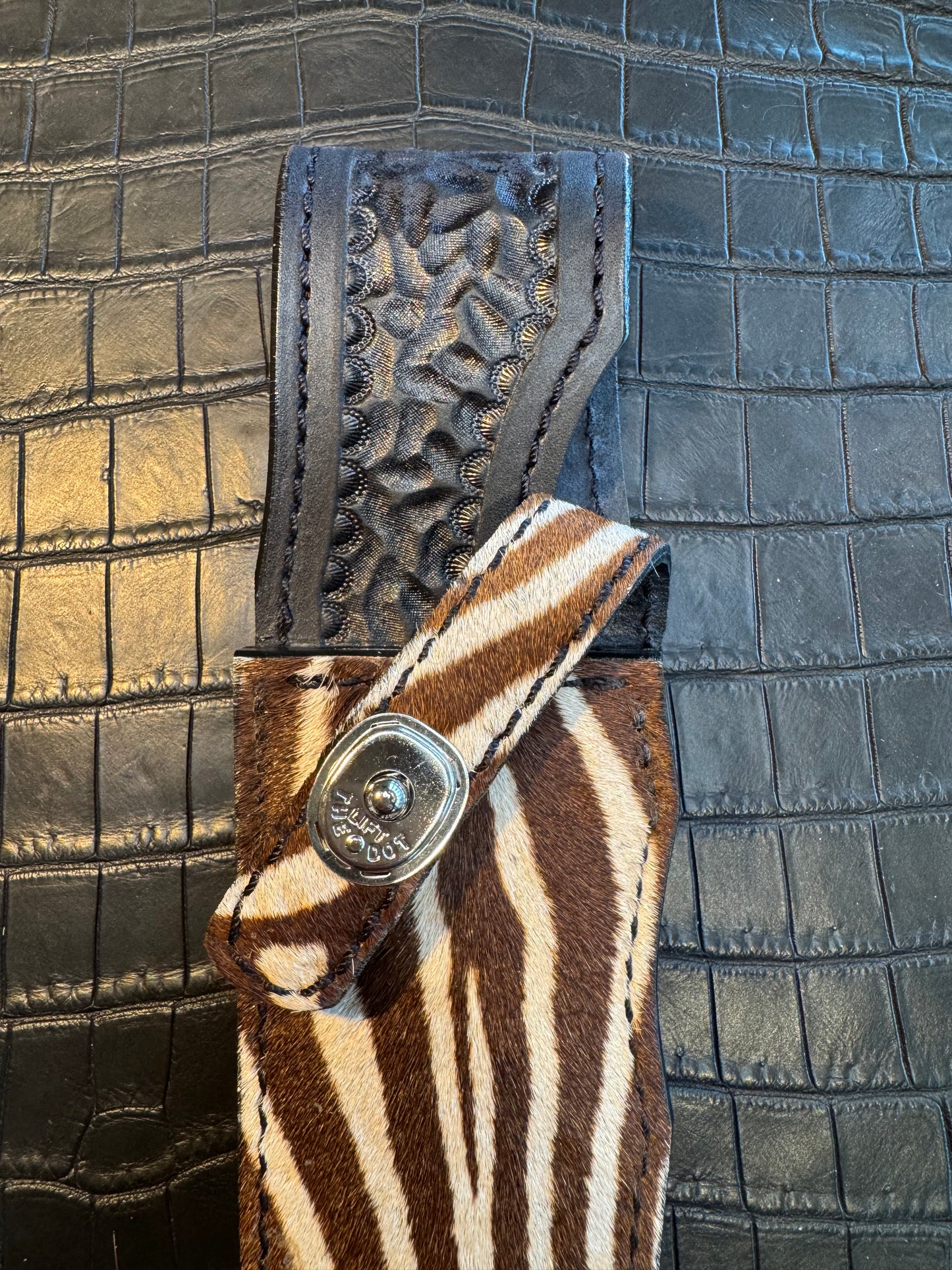 Randall Model 4-6F “Fighter” Exotic Sheath (Unique stripes) in Zebra by Treeman.