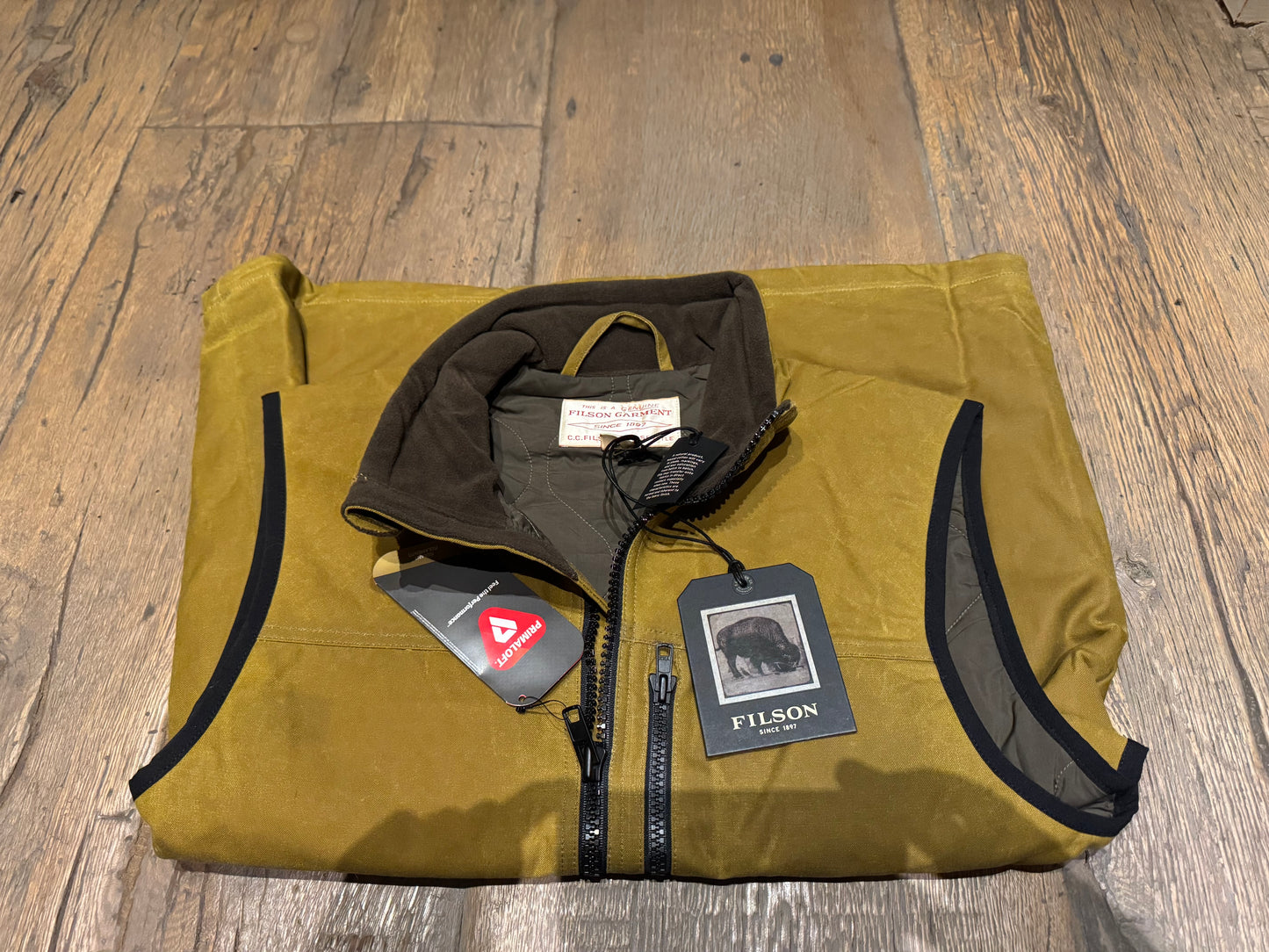 NWT Filson TIN CLOTH PRIMALOFT VEST in DARK TAN Large NWT