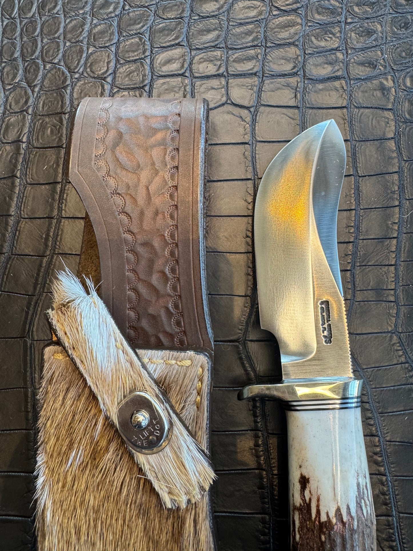 Randall Model Bowles Special Sheath in Exotic Axis Deer Hide from Treeman. Sheath only
