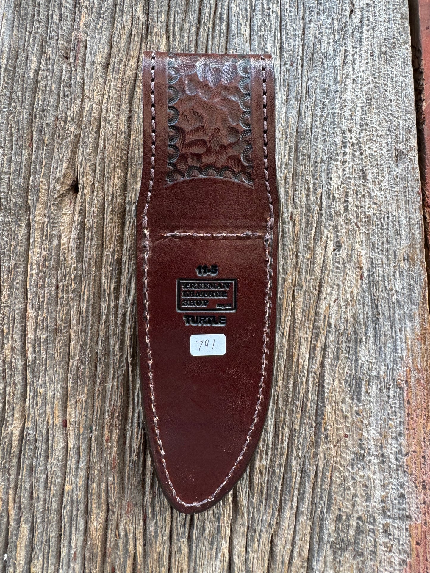 Randall Model 11-5 Sheath in Exotic Light Brown Snapping Turtle by Treeman. Spiked Dragon tail portion of the turtle.