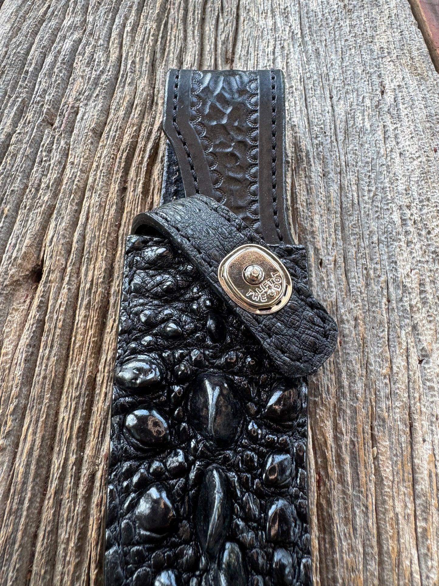 Randall Model 27 Sheath in Exotic Black Snapping Turtle from Treeman.