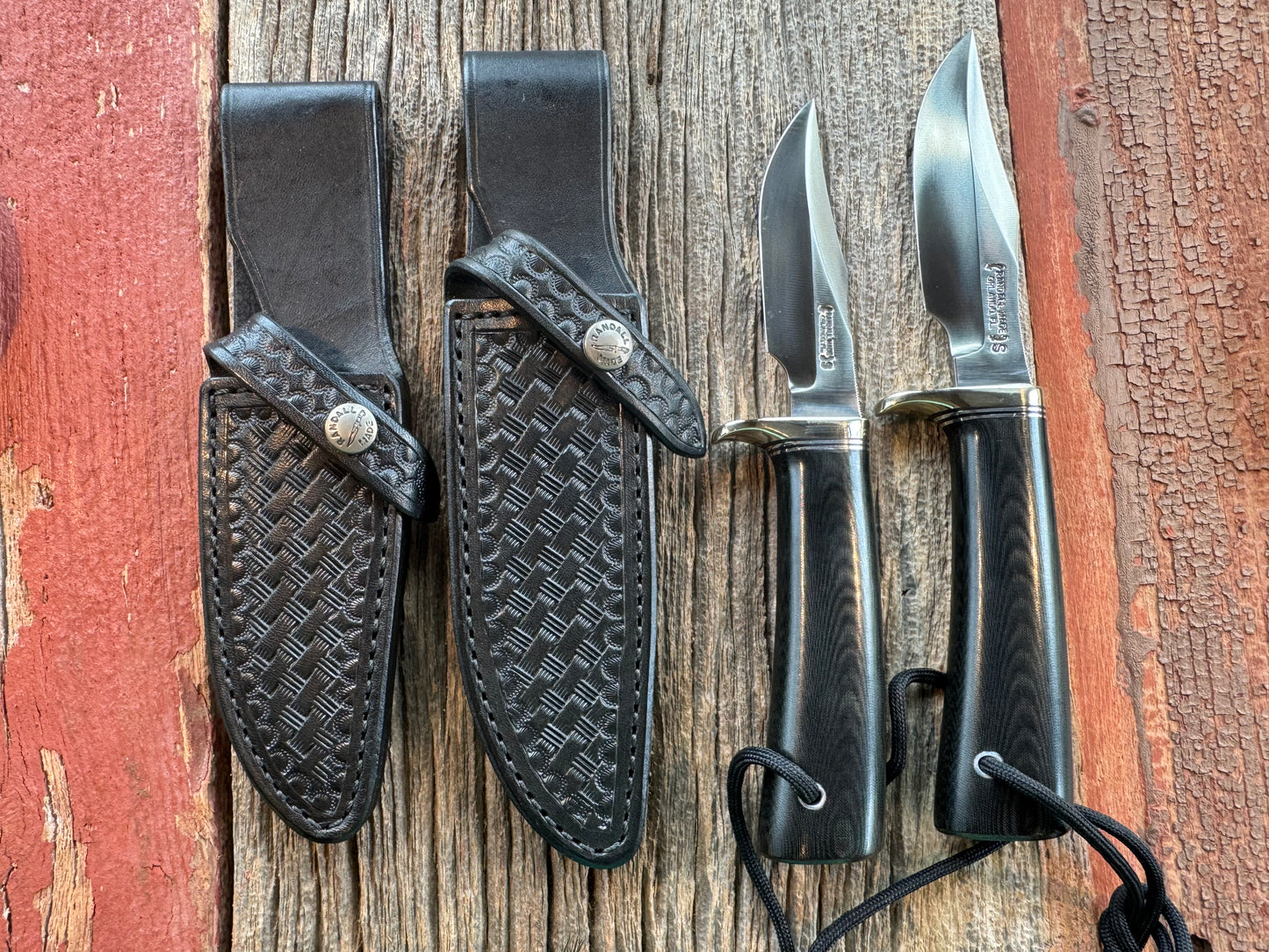Stanaback Special in Black Micarta. This is the large Stanaback with a Stainless 4 1/2” Blade, Nickel Silver Single Hilt with Aluminum & Black Spacers. Compass in the butt and a Lanyard.