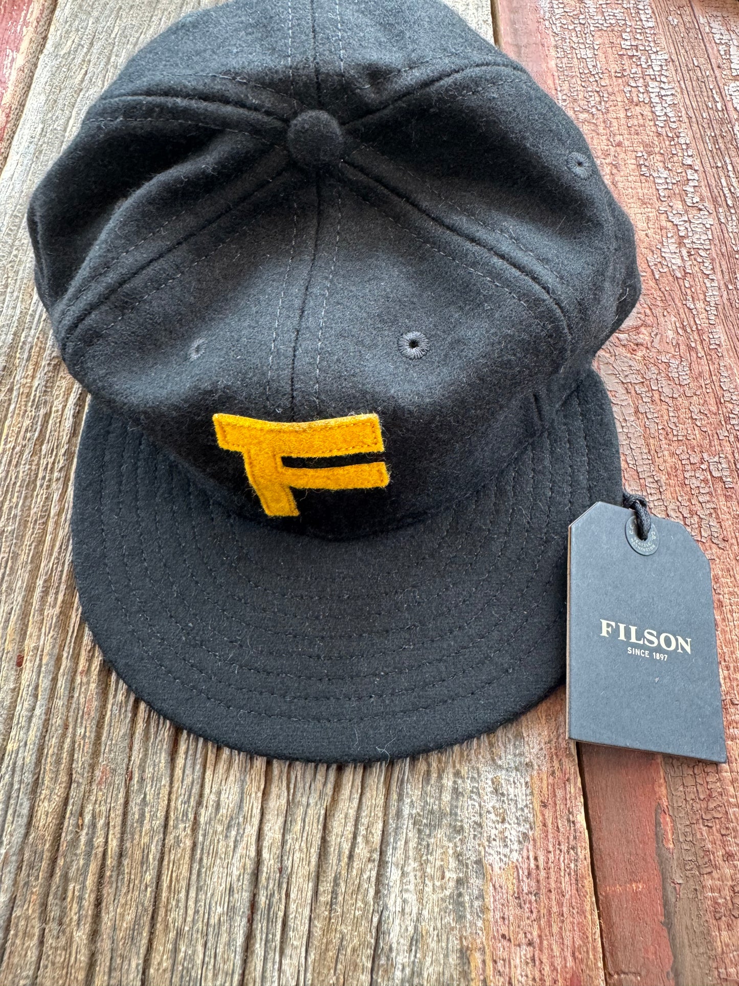 NWT Filson Jackson Fitted Cap Black with Yellow F Size 7 1/2 USA 20173389