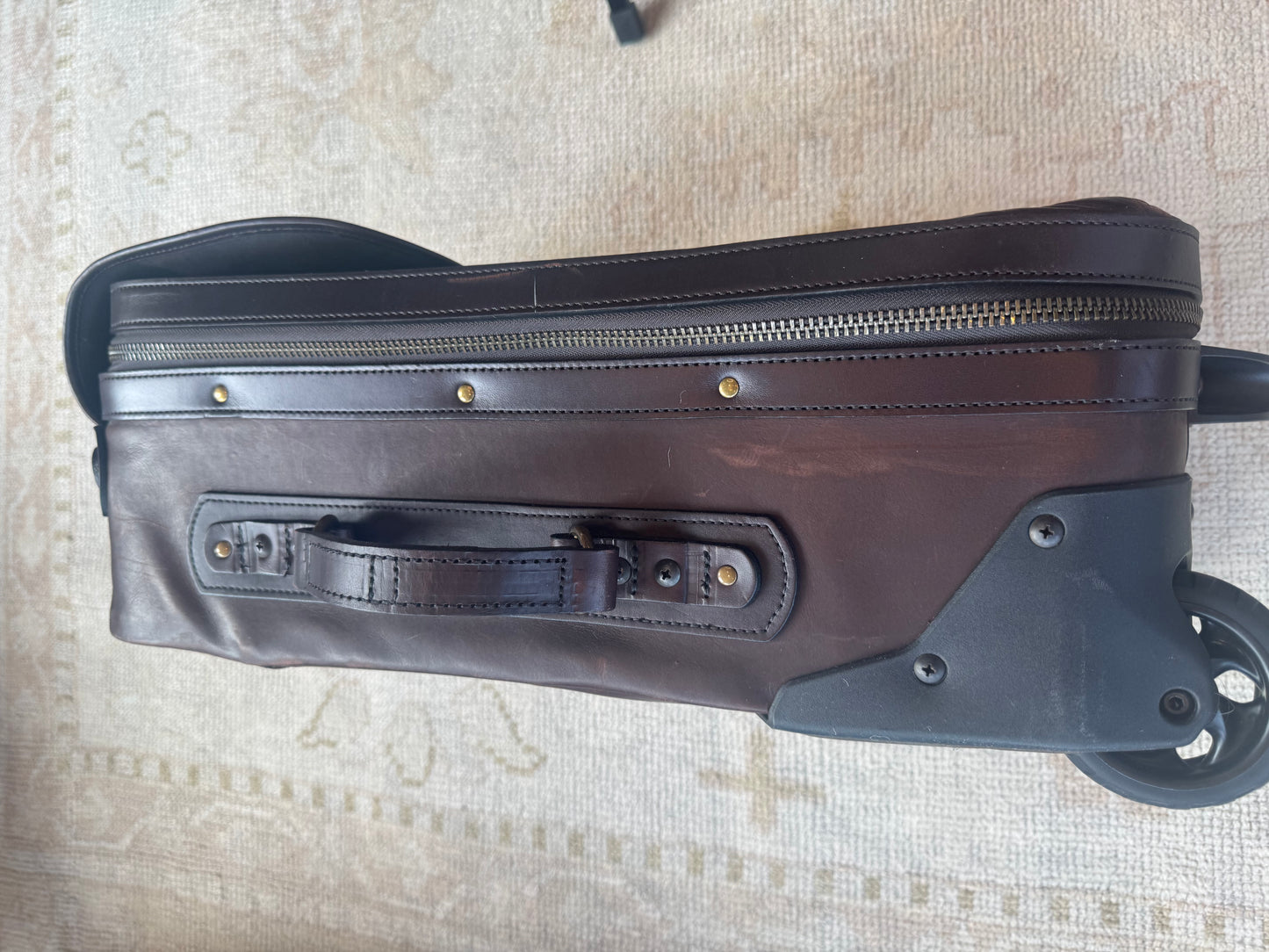Nice Filson Sierra Weatherproof Leather Rolling Carry-On Bag Luggage 11070439