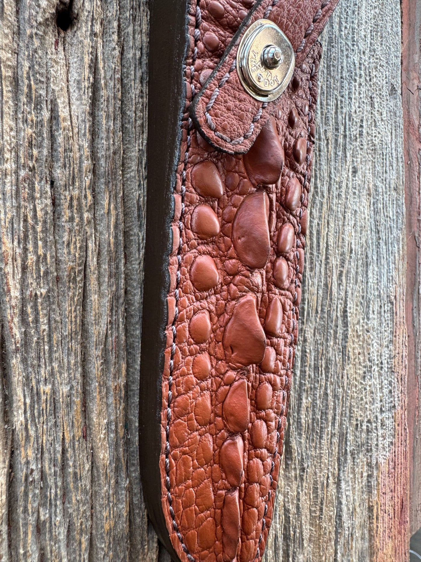 Randall Model 1-7 Sheath in Exotic Matte Light Brown Snapping Turtle by Treeman. Spiked Dragon tail portion of the turtle.