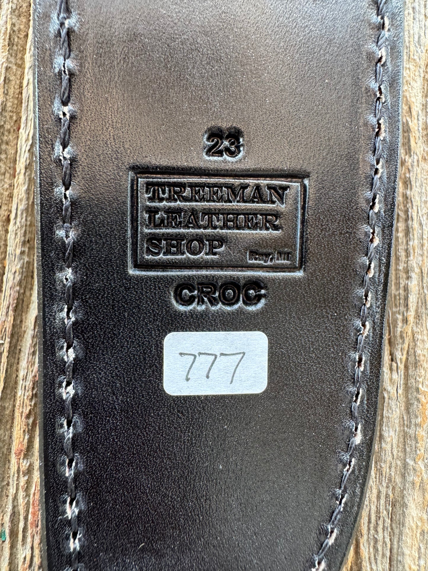 Randall Model 23 Sheath in Exotic Black Crocodile from Treeman.