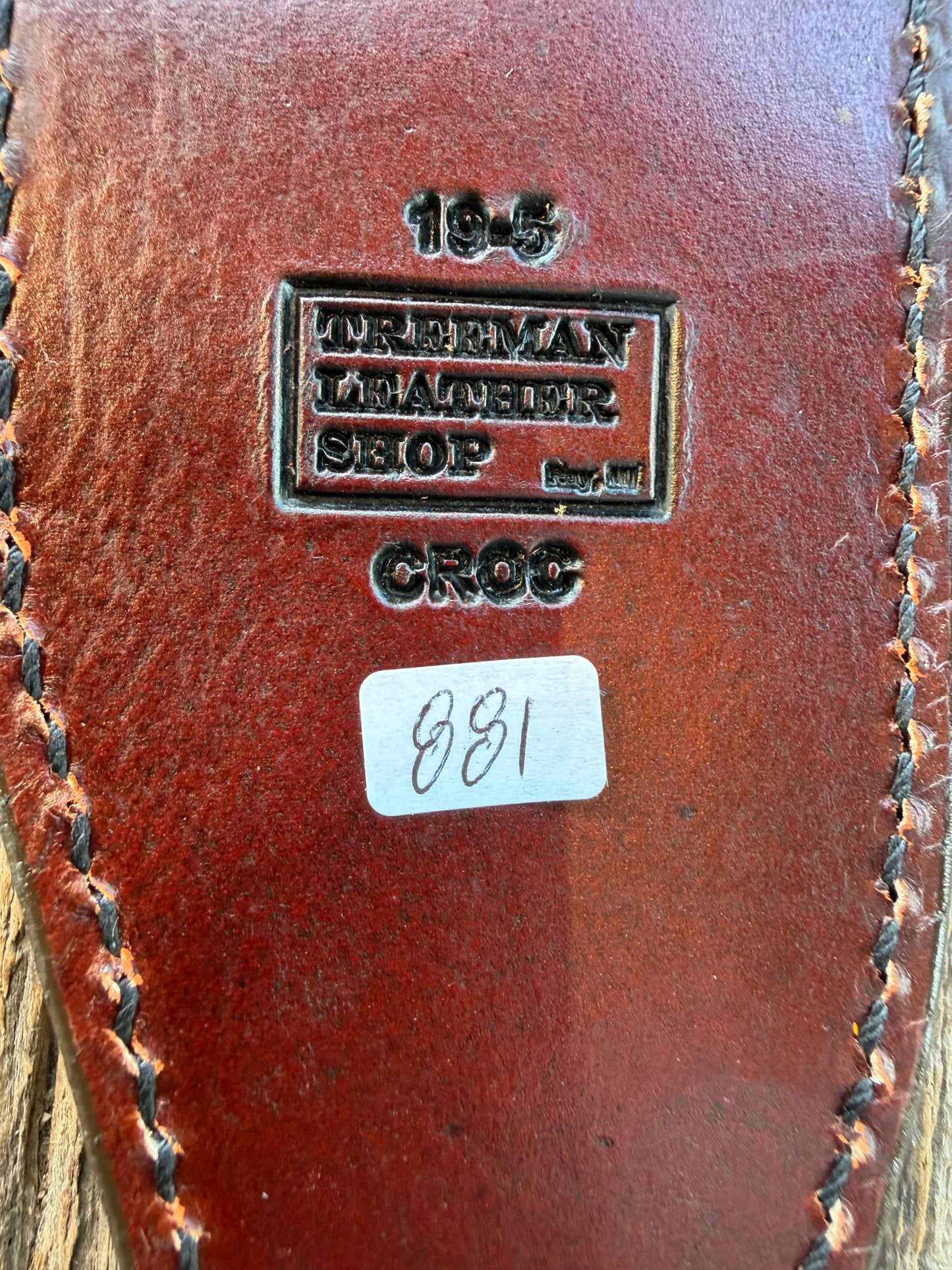New Randall Model 19-5 Sheath in Exotic Dark Brown Crocodile from Treeman with the newest Black Canteen snap.