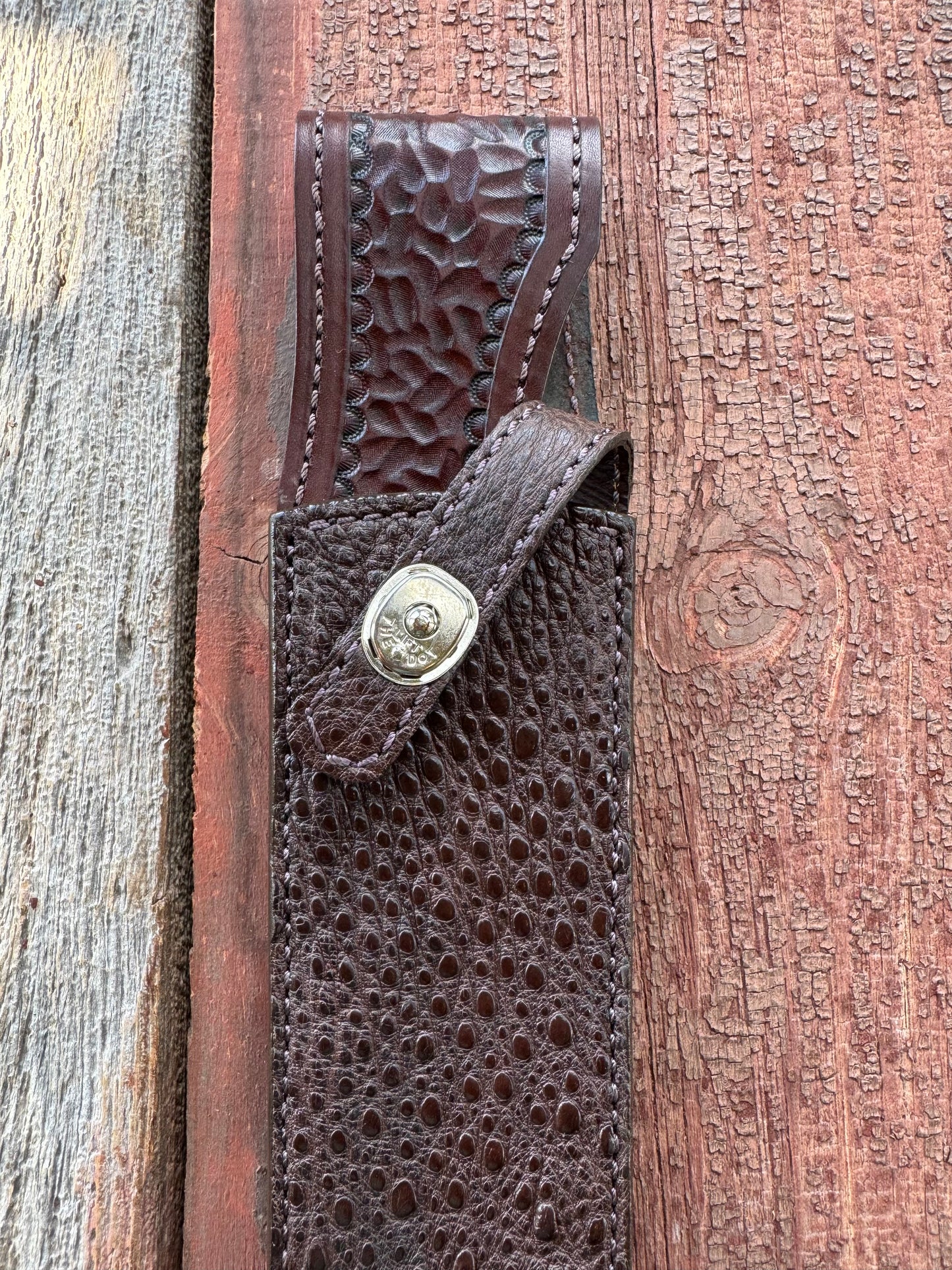 Randall Model 12-9/14 Grind Sheath in Exotic Dark Brown Snapping Turtle by Treeman. Supple tanned leather from the hind quarter.