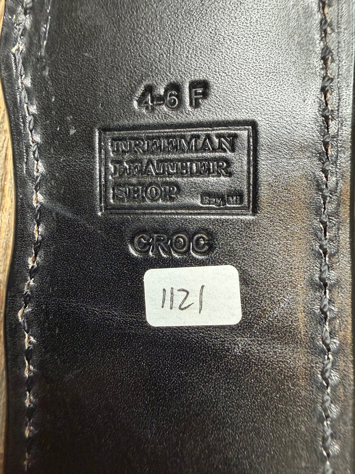 New Randall Model 4-6 Fighter Sheath in Exotic Black Matte Crocodile from Treeman with the newest Black Canteen snap. Killer sheath.