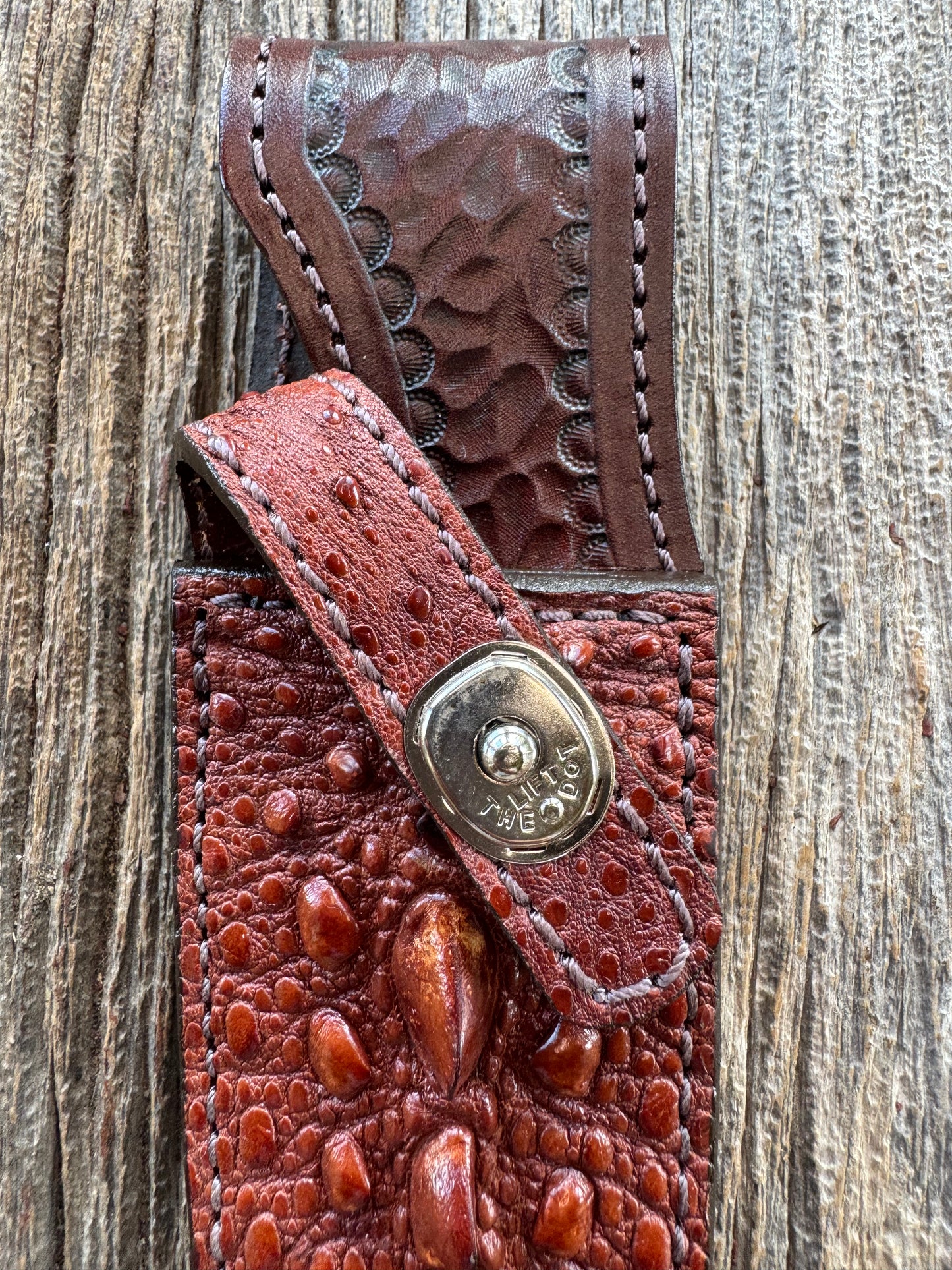 Randall Model 11-5 Sheath in Exotic Light Brown Snapping Turtle by Treeman. Spiked Dragon tail portion of the turtle.