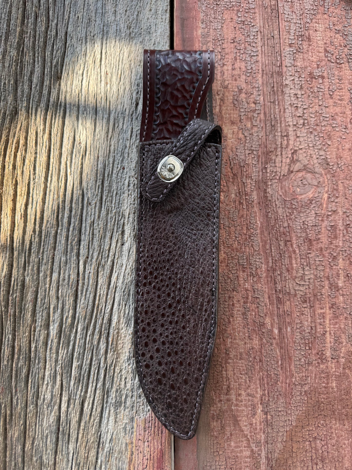 Randall Model 12-9/14 Grind Sheath in Exotic Dark Brown Snapping Turtle by Treeman. Supple tanned leather from the hind quarter.