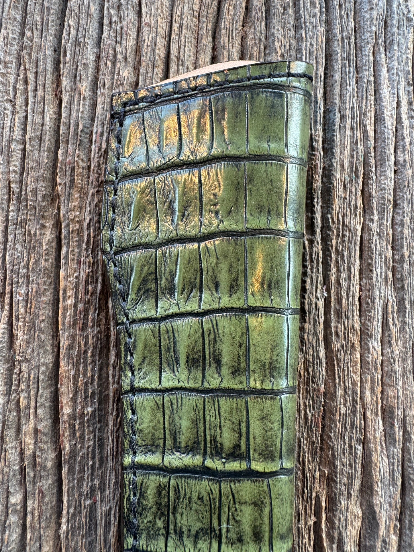 Randall Model 26 Sheath in Exotic Army Green Crocodile Throat style from Treeman.