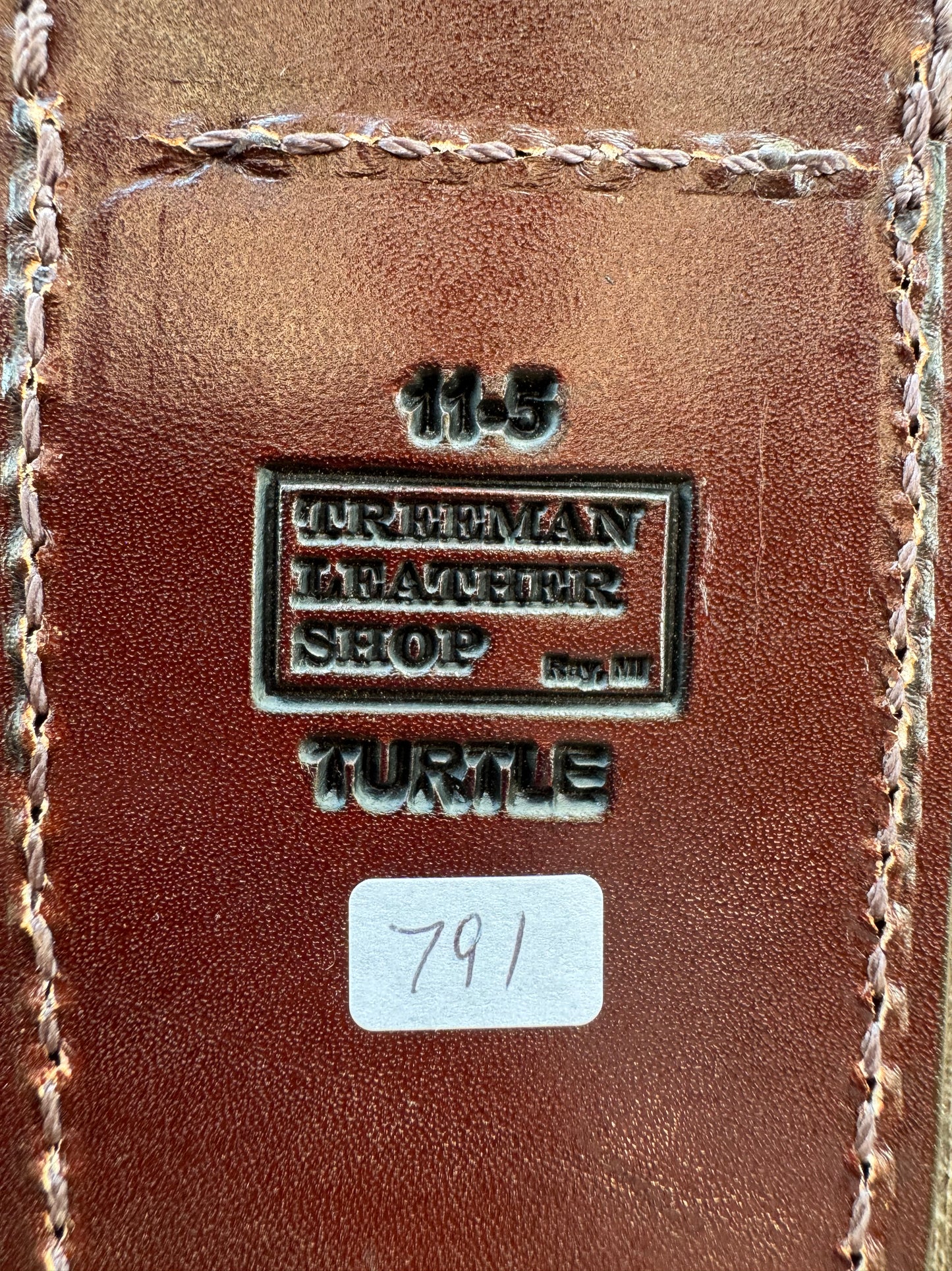 Randall Model 11-5 Sheath in Exotic Light Brown Snapping Turtle by Treeman. Spiked Dragon tail portion of the turtle.