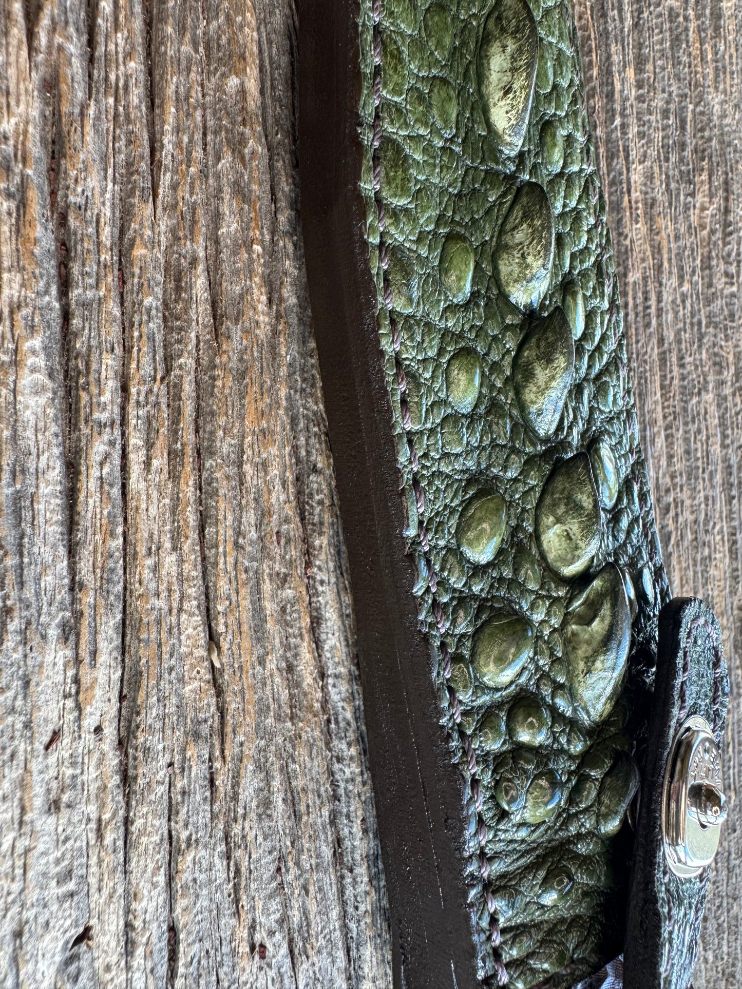 Randall Model 16-7 SP1 Sheath in Exotic Green Snapping Turtle by Treeman. Spiked Dragon tail portion of the turtle.