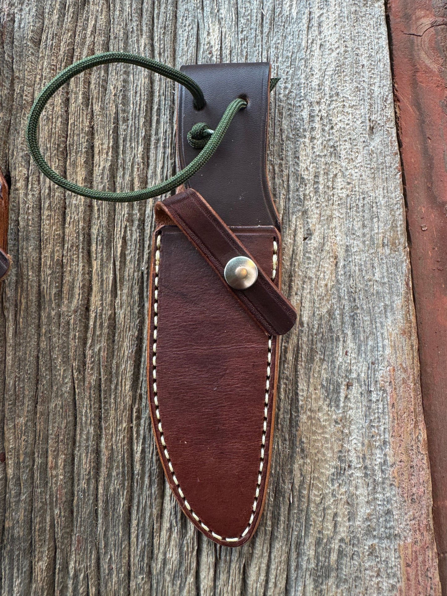 New Randall Sullivans by Gutcher Leather Knife Sheath Model 28 with paracord.