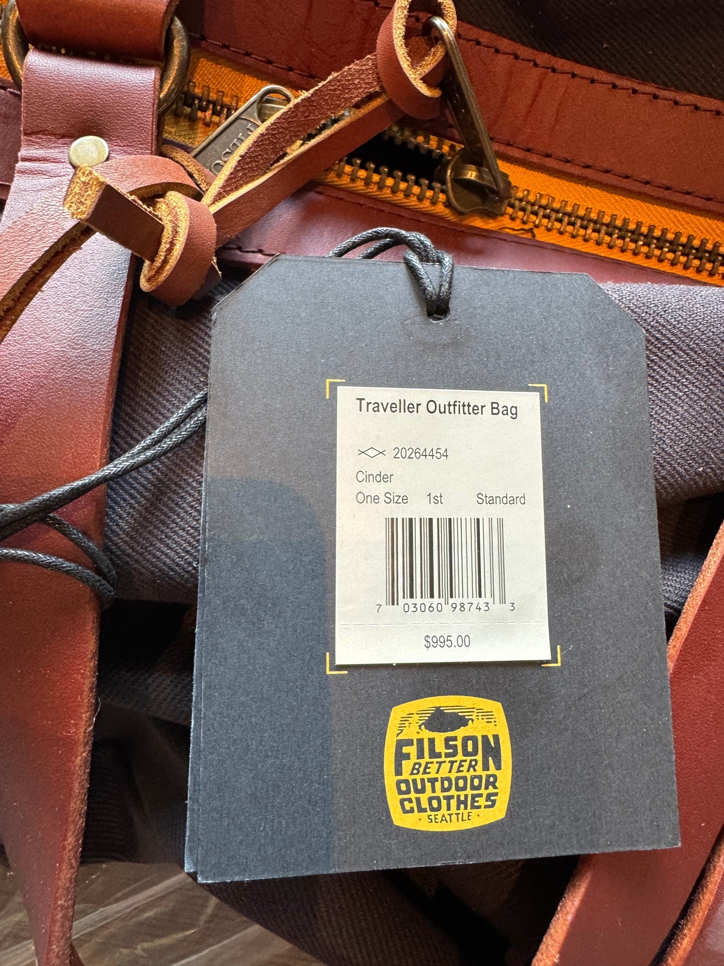 Filson X Chris Stapleton Traveller Outfitter Bag NWT #20264454 USA Cinder