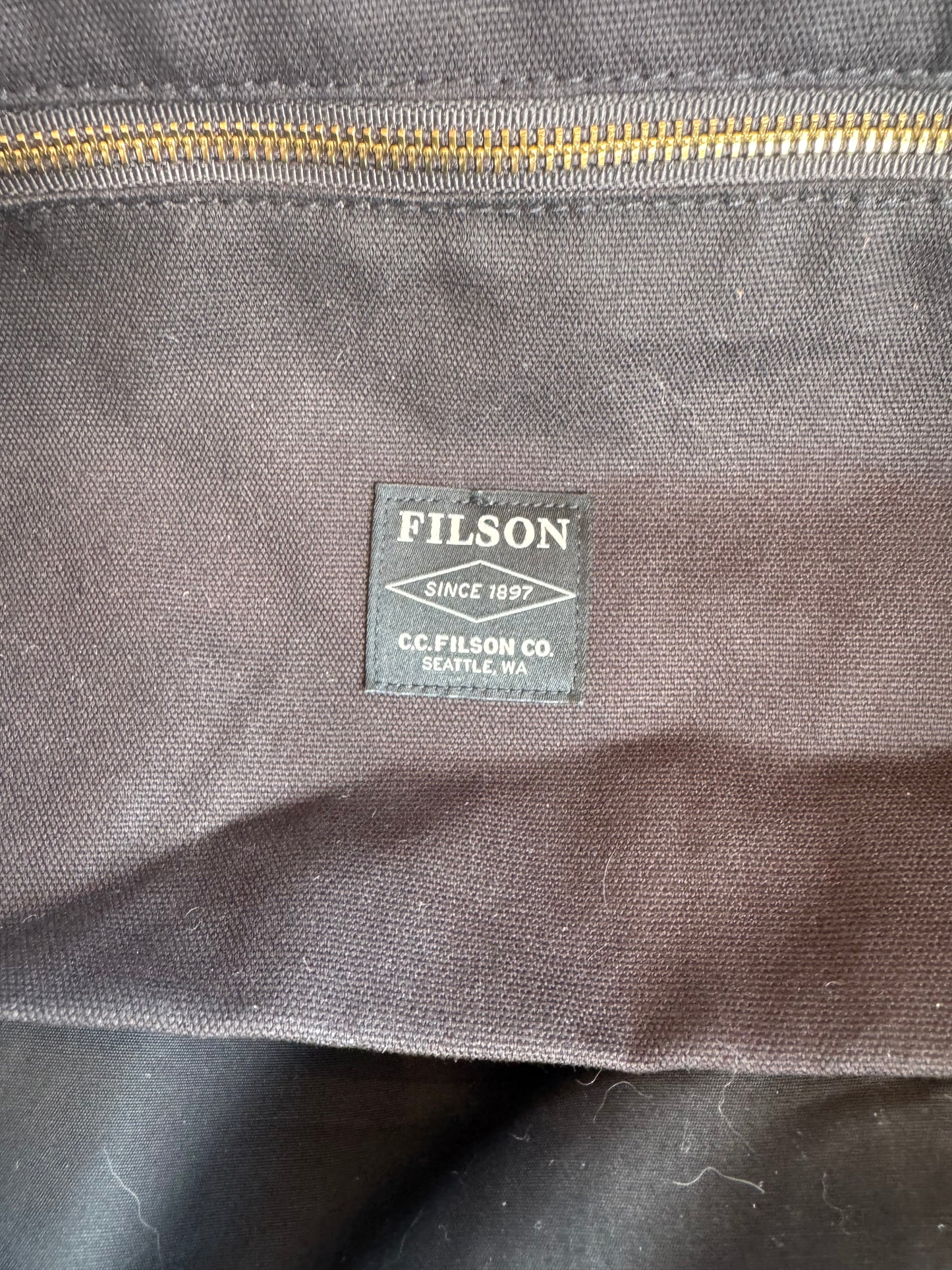 Nice Filson Sierra Weatherproof Leather Rolling Carry-On Bag Luggage 11070439
