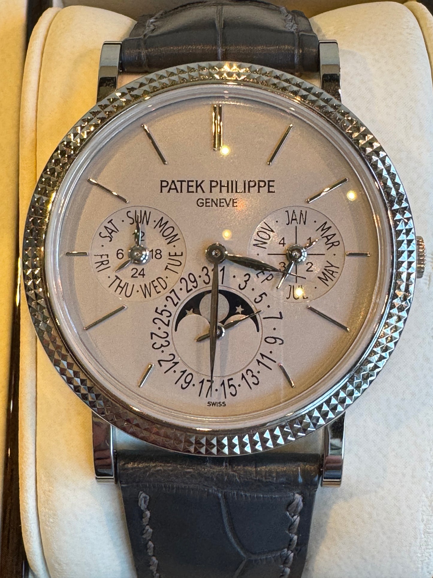 Patek Philippe Perpetual Calendar Grand Complications Perpetual Calendar 5139G-001 Matte Grey Strap like new.