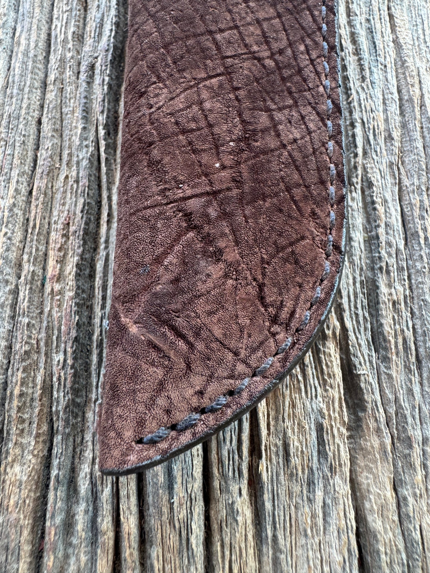 Randall Model 26 Sheath in Exotic Chocolate Hippo Throat style from Treeman. This is a left hand sheath.