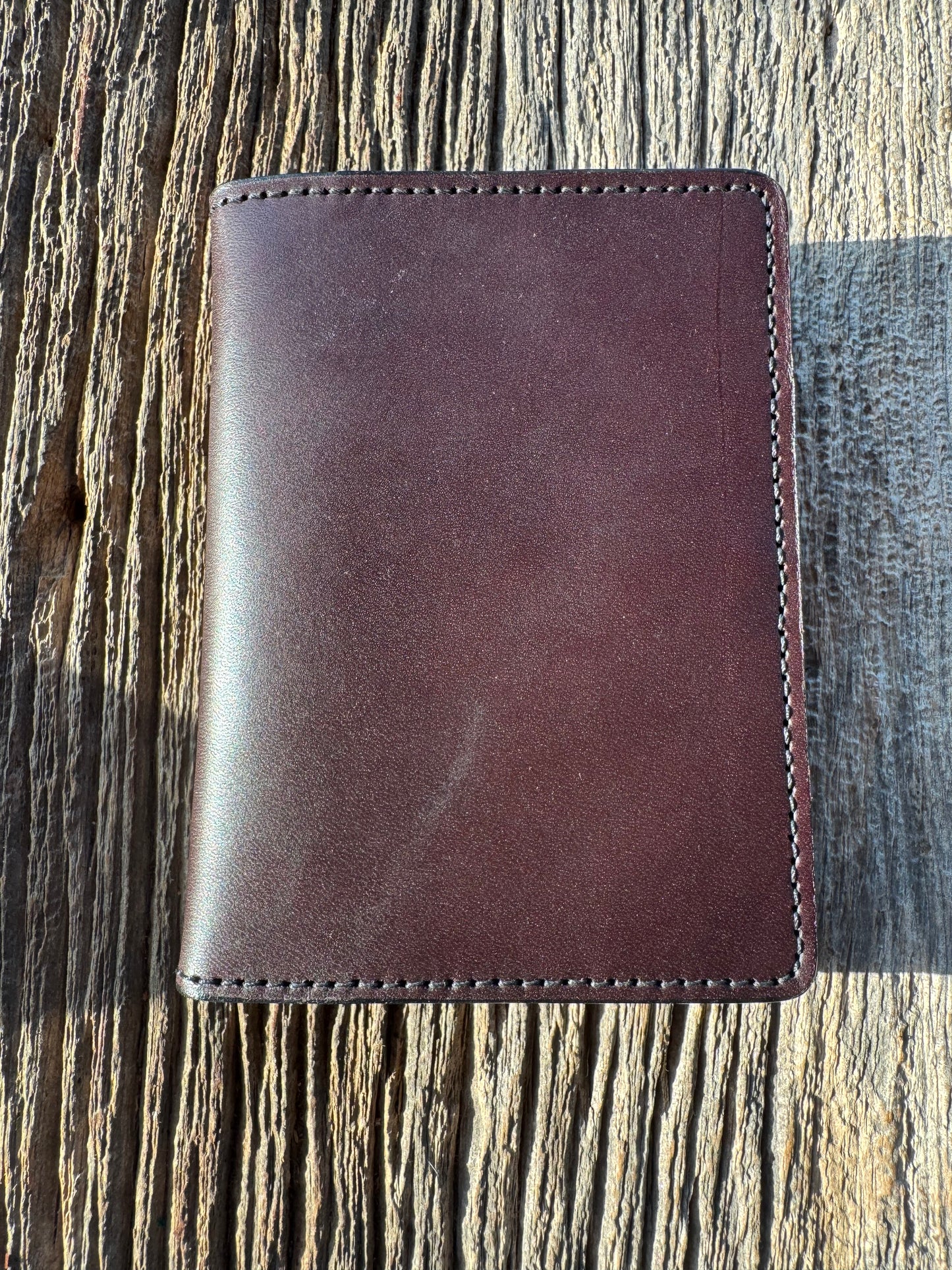 Rare and Discontinued long ago Filson Passport And Card Case New in Box USA Black Bridle Leather 11070423