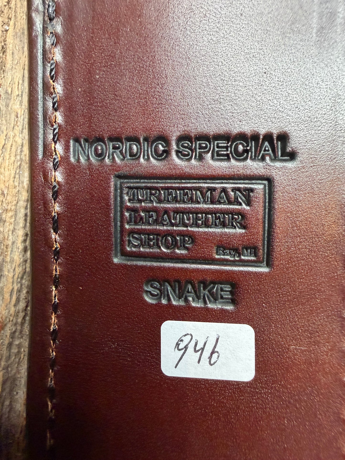 Randall Model Nordic Dealer Special with Western Diamondback RattleSnake skin from Treeman Sheaths.