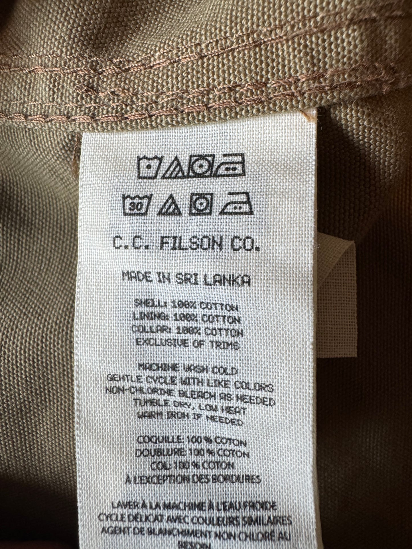 Filson Canvas Outfitter Jacket Tundra or Camo Size Large Sold out at Filson