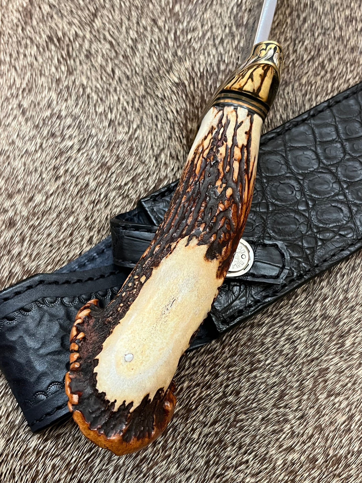 12-9 Sportsman Bowie with Beautiful Crown Stag, Engraved by Master Engraver Jere Davidson with Fine Silver Inlay