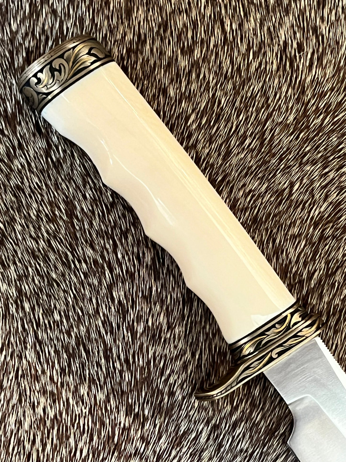 Model 4-7” Big Game and Skinner Elephant Ivory that is Flawless Engraved by Master Engraver Jere Davidson with Gold Inlay Only