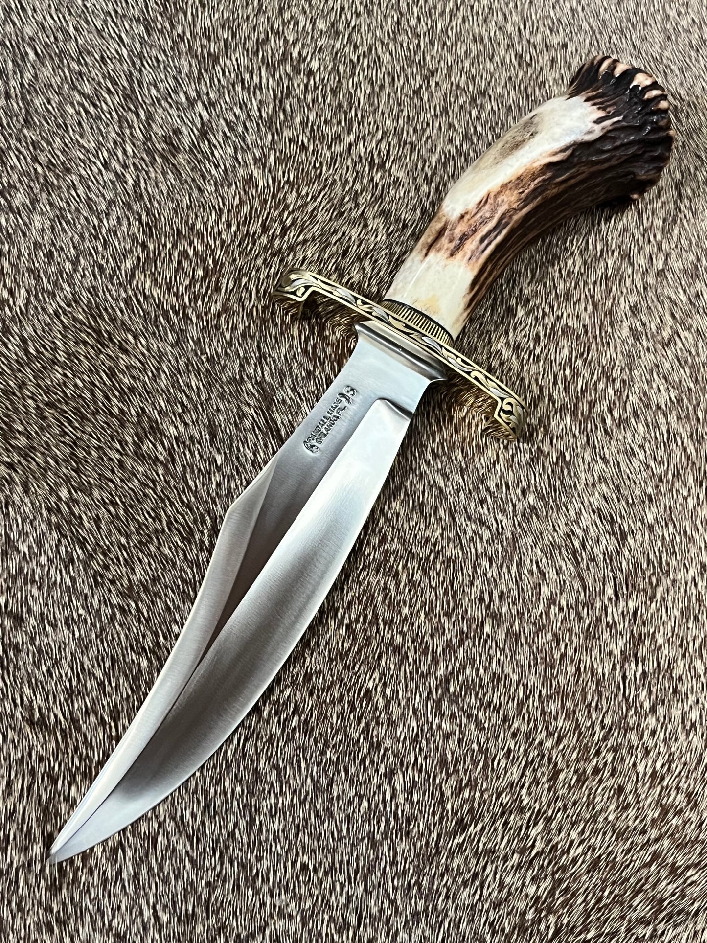 Model 12-8 Big Bear Crown Stag, Engraved by Master Engraver Jere Davidson with Fine Silver Inlay