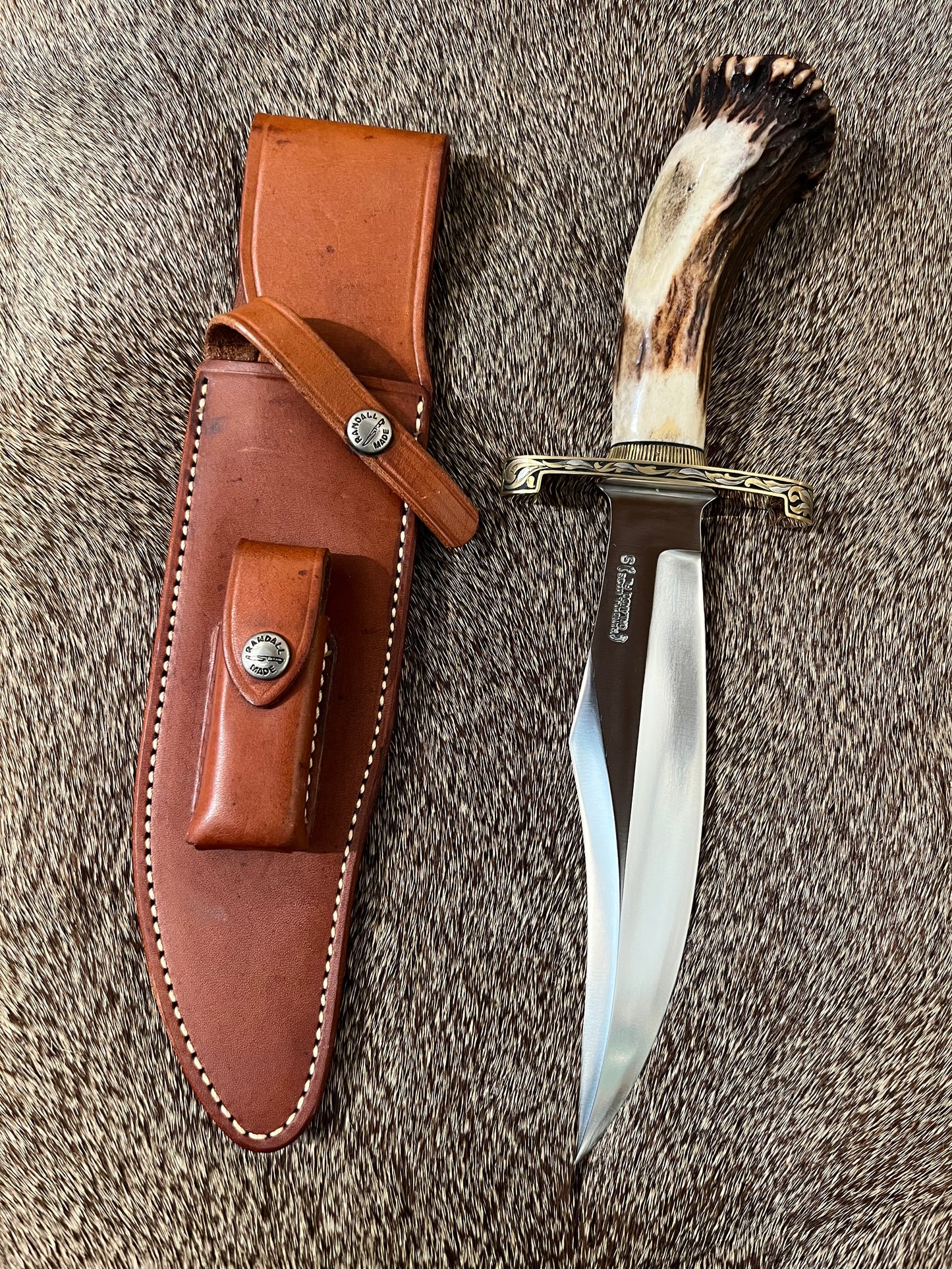 Model 12-8 Big Bear Crown Stag, Engraved by Master Engraver Jere Davidson with Fine Silver Inlay