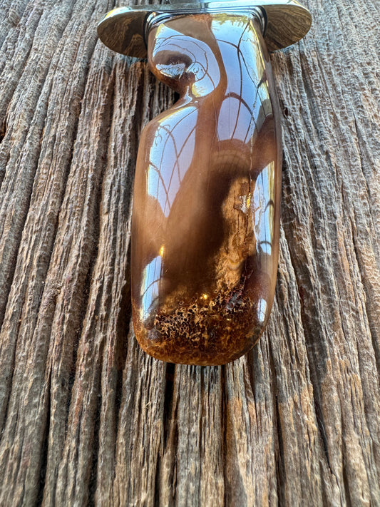 Randall Knife Model 12-8 Big Bear. Gorgeous piece of creamy Artifact Ice Ax Chisel with ginger groove in Fossil Walrus Ivory. ( Creams, greens) Nickel silver hilt and natural butt. Stainless steel.